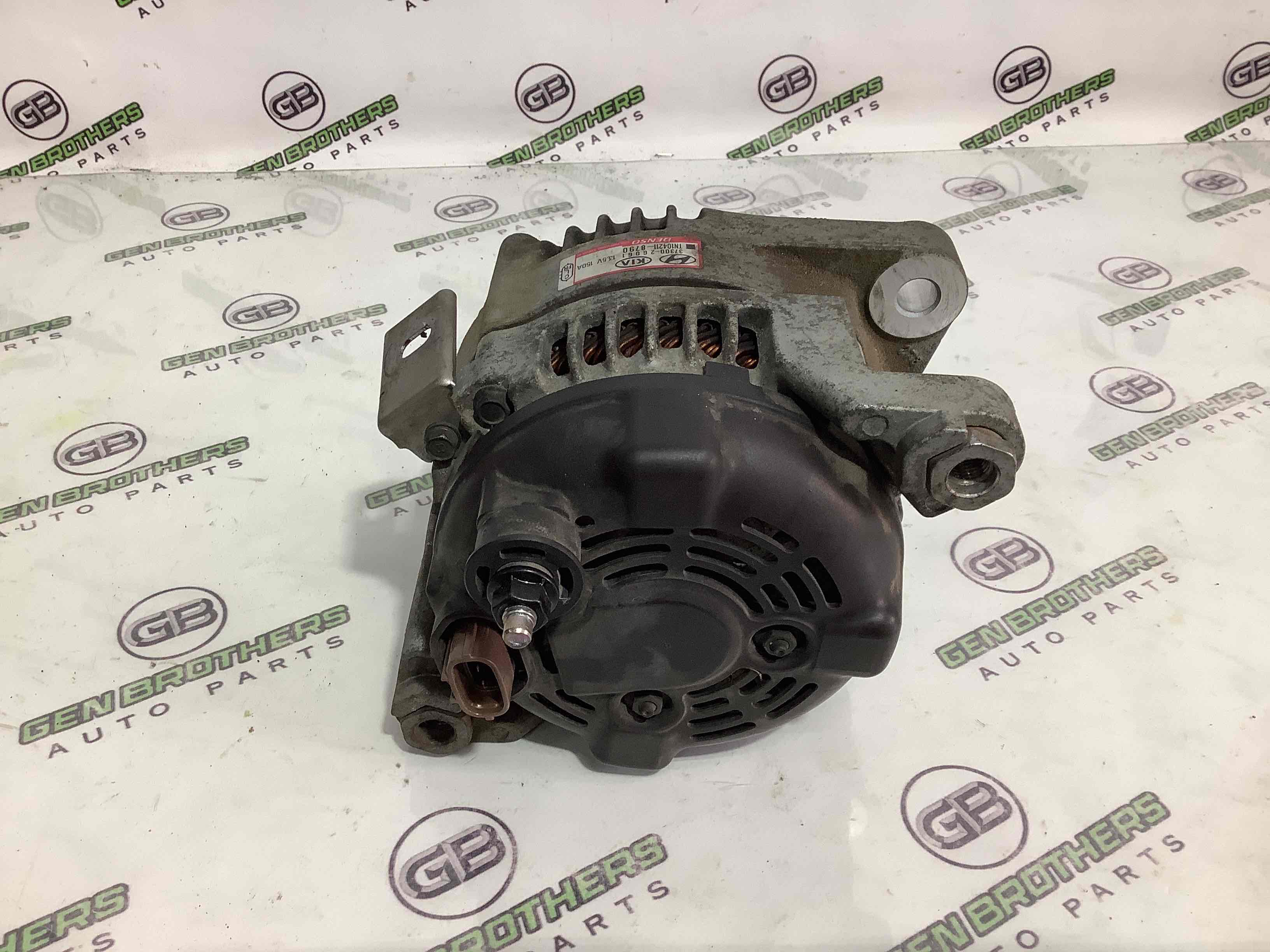 Генератор, кронштейн генератора