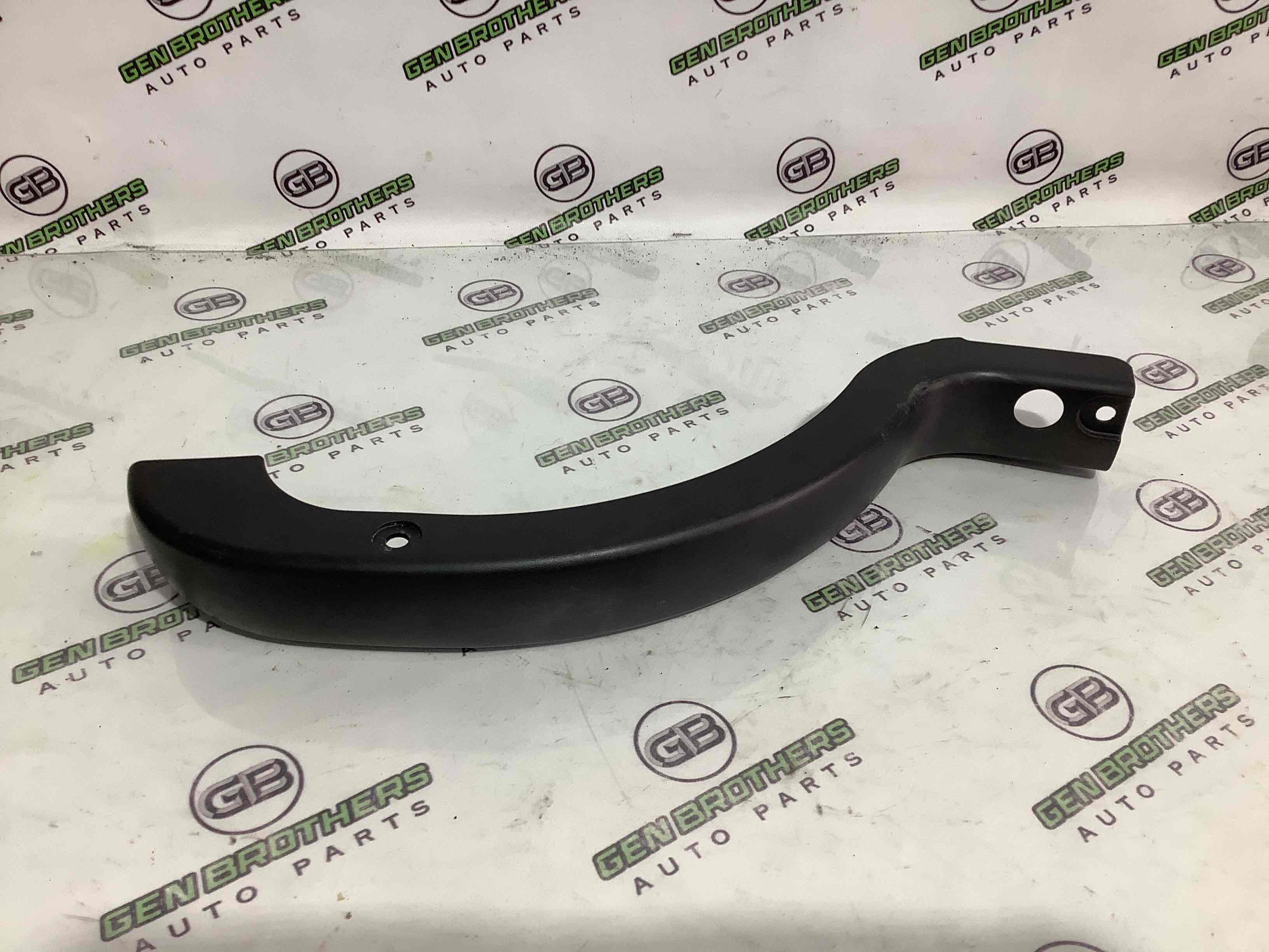 Петля кришки багажника, двері багажника