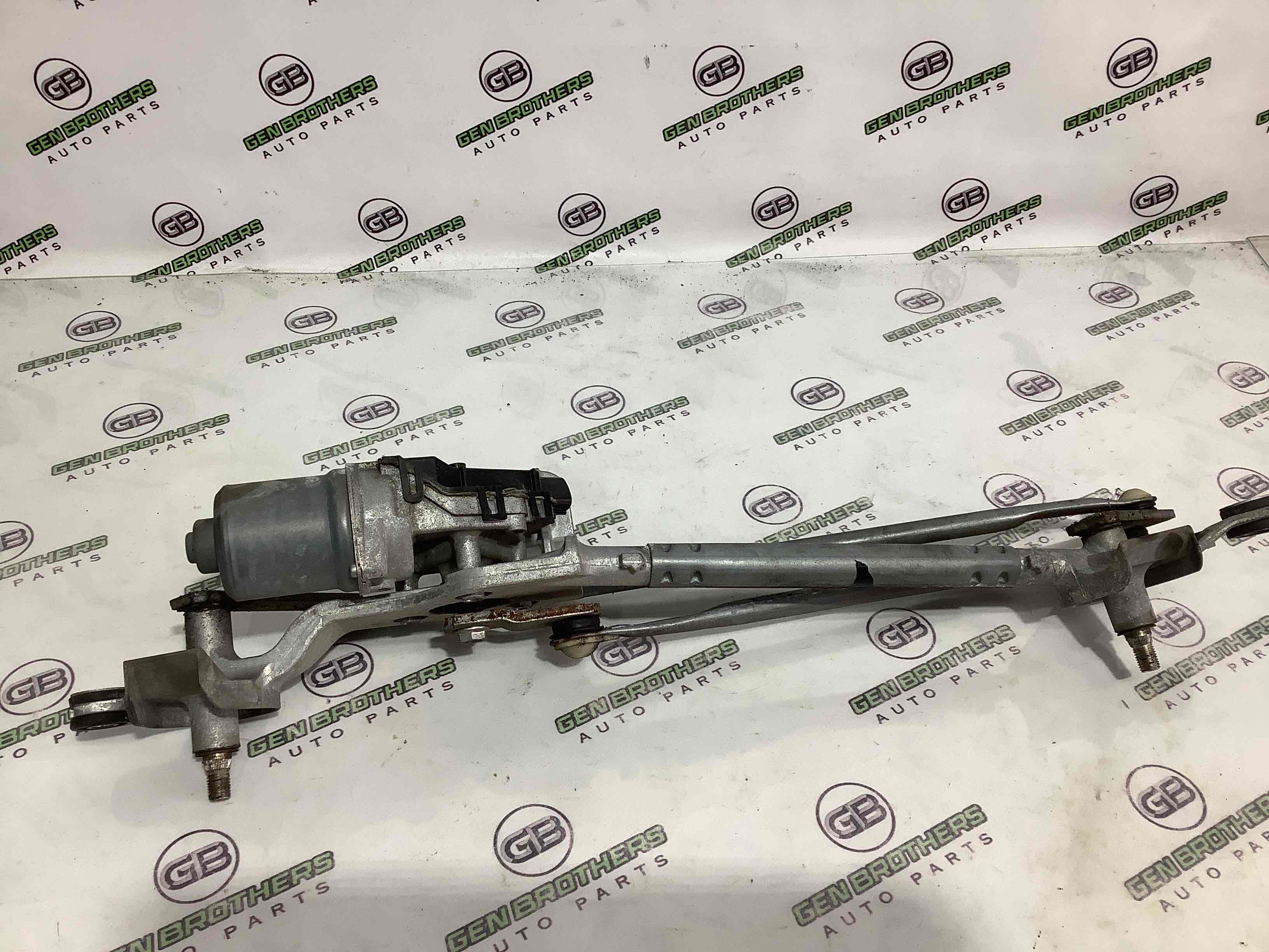 Механізм склоочисника, трапеція двірників