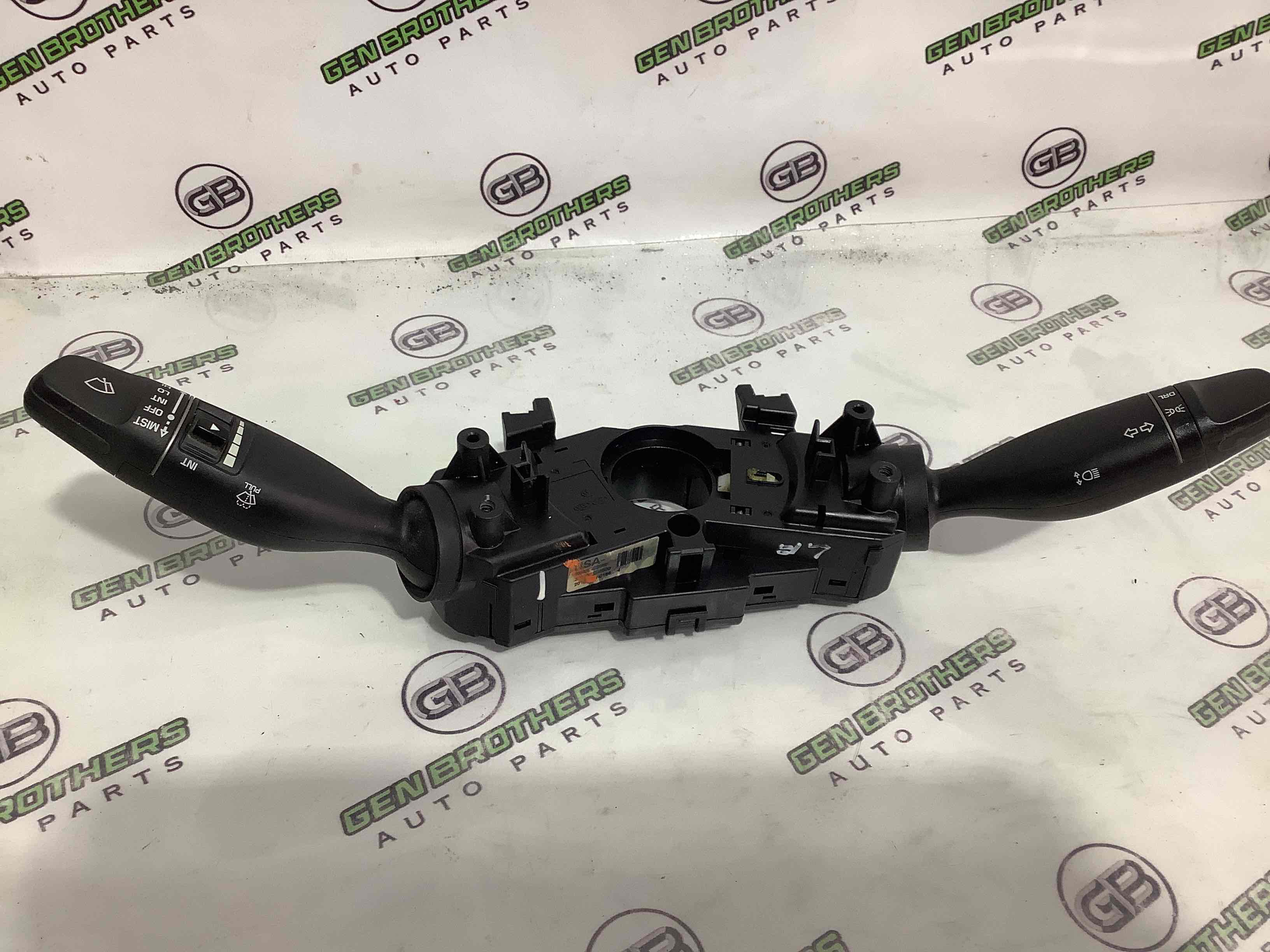 Перемикач підрульовий метелик