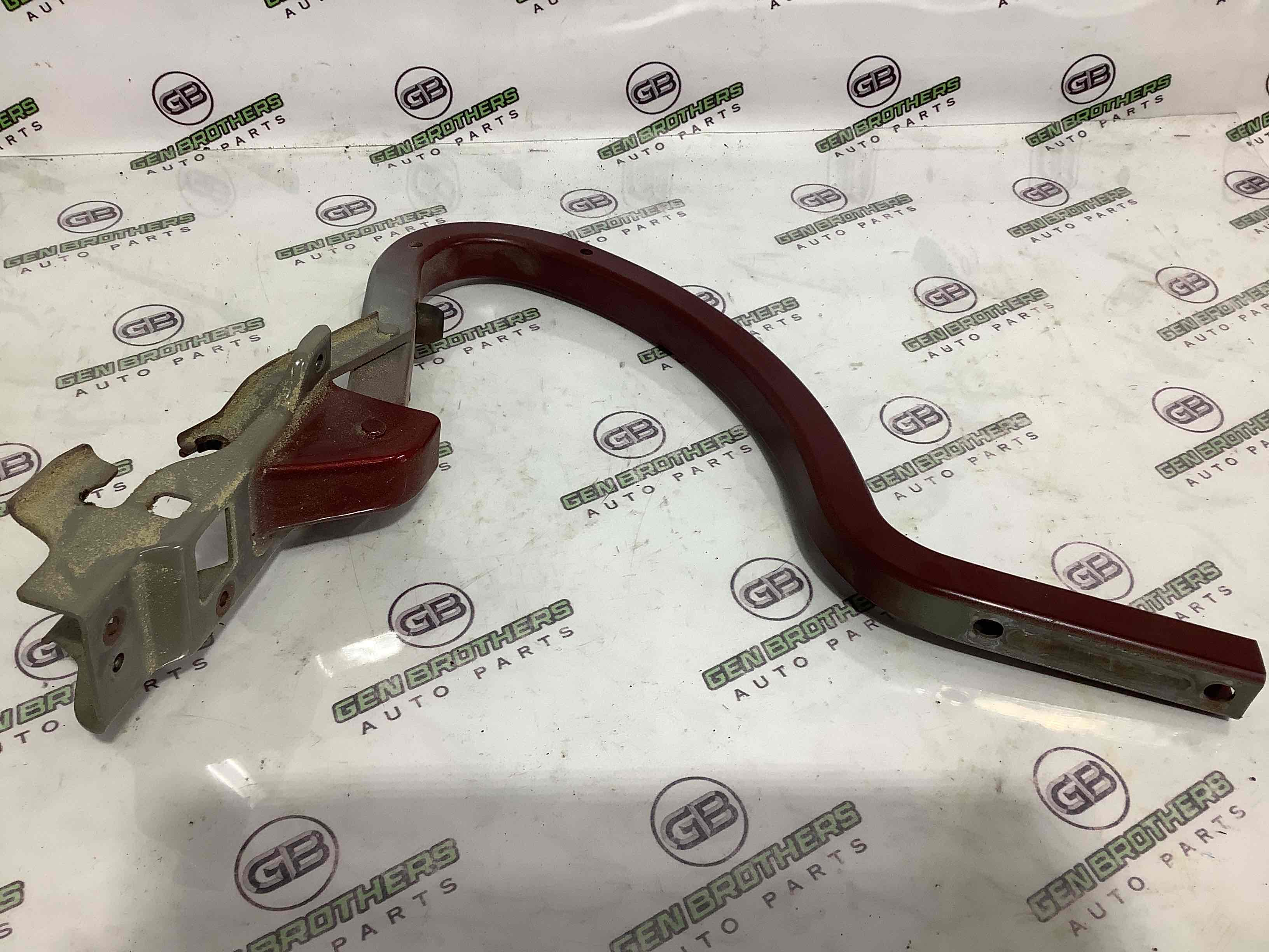 Петля кришки багажника, двері багажника