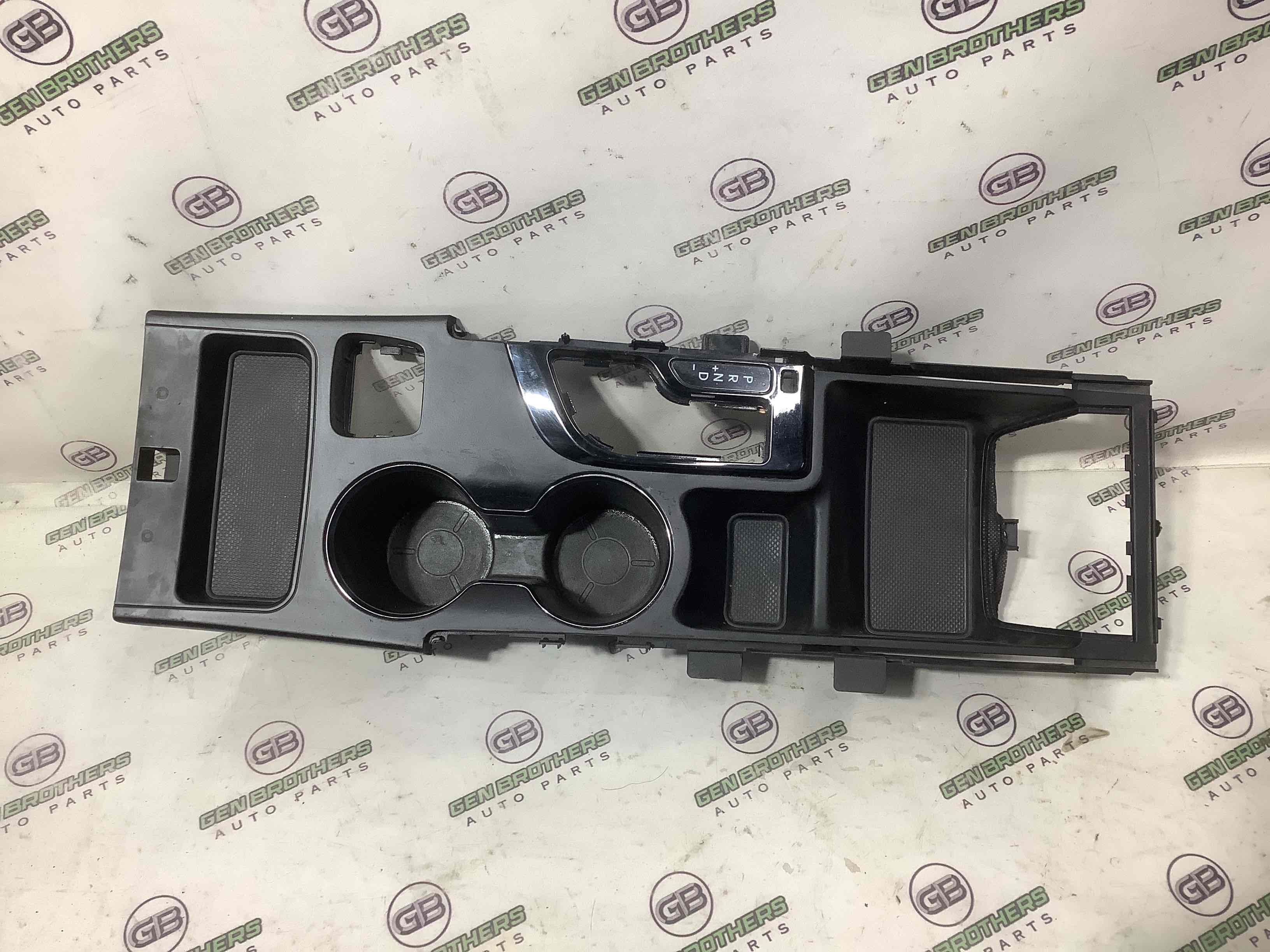 Оздоблення центральної консолі