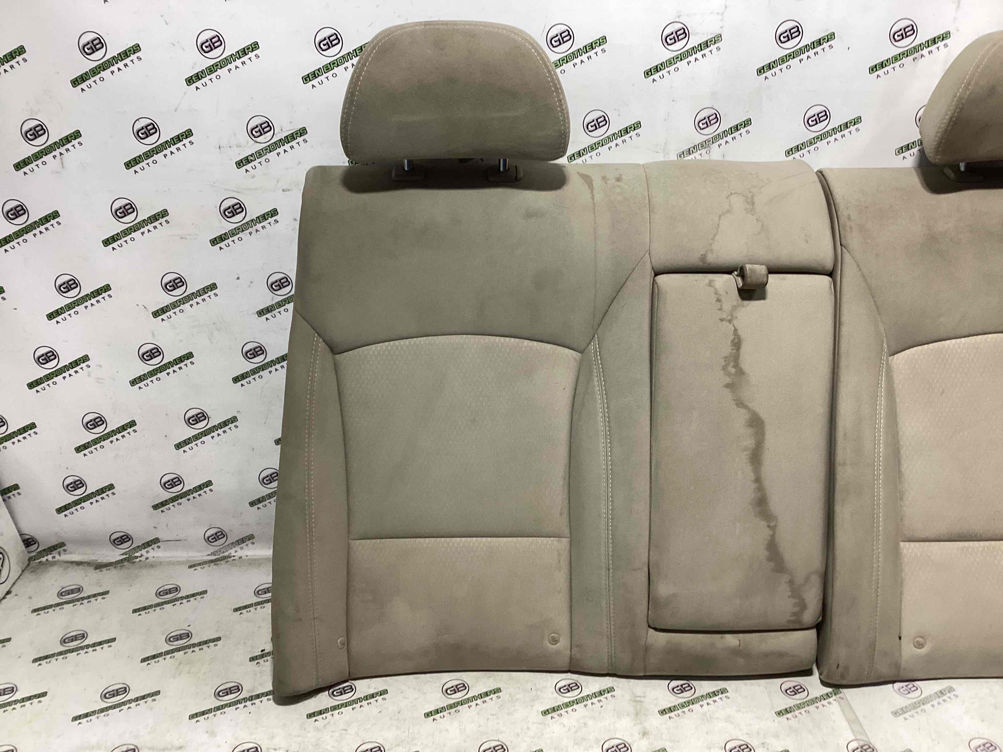 Задній ряд сидінь