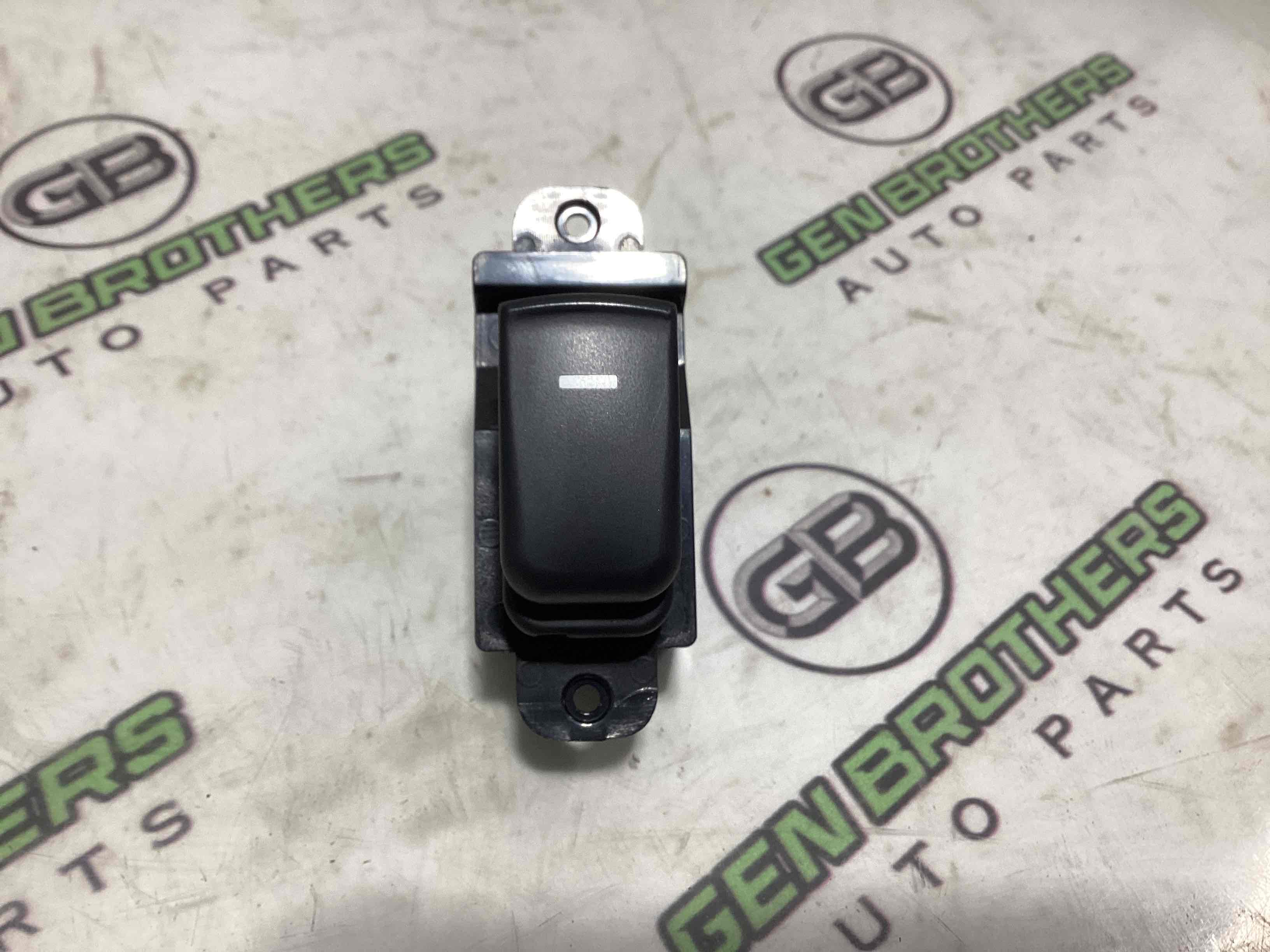 Кнопки керування склопідйомниками