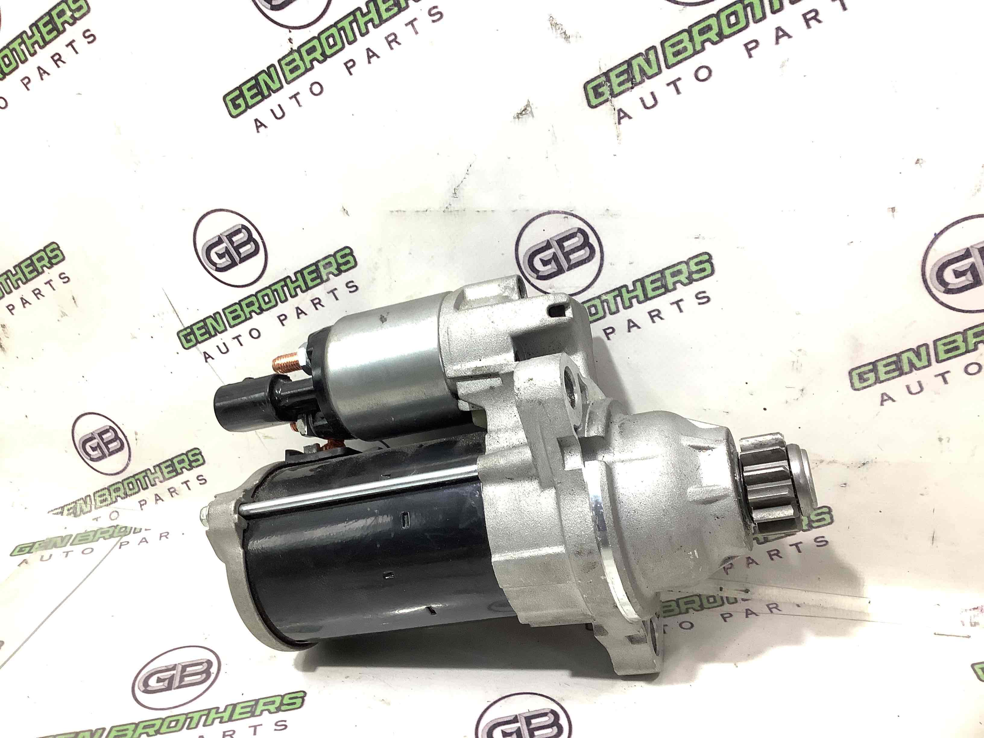 Стартер, кронштейн стартера