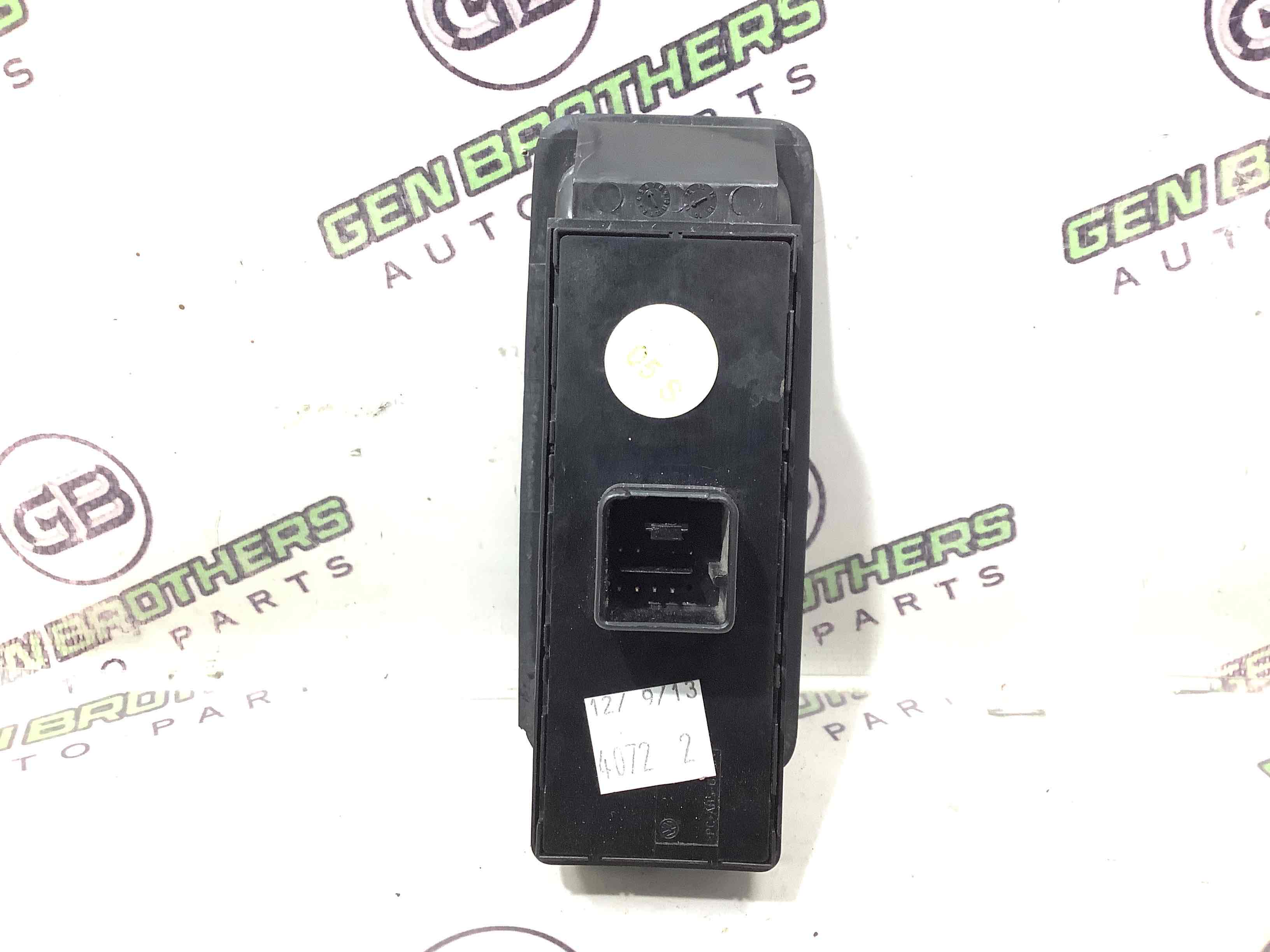 Кнопки керування склопідйомниками