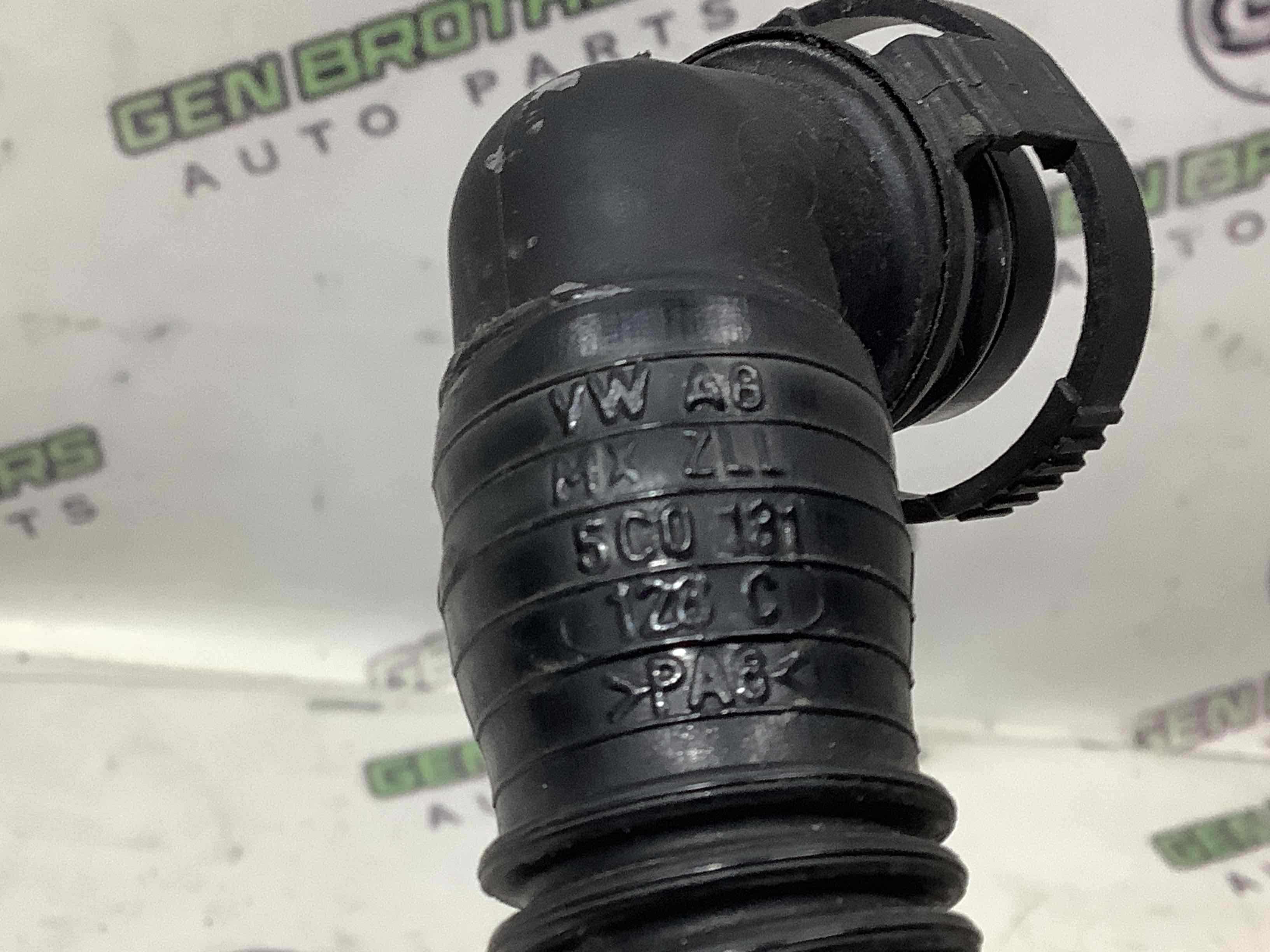 Патрубок трубопровід, шланг