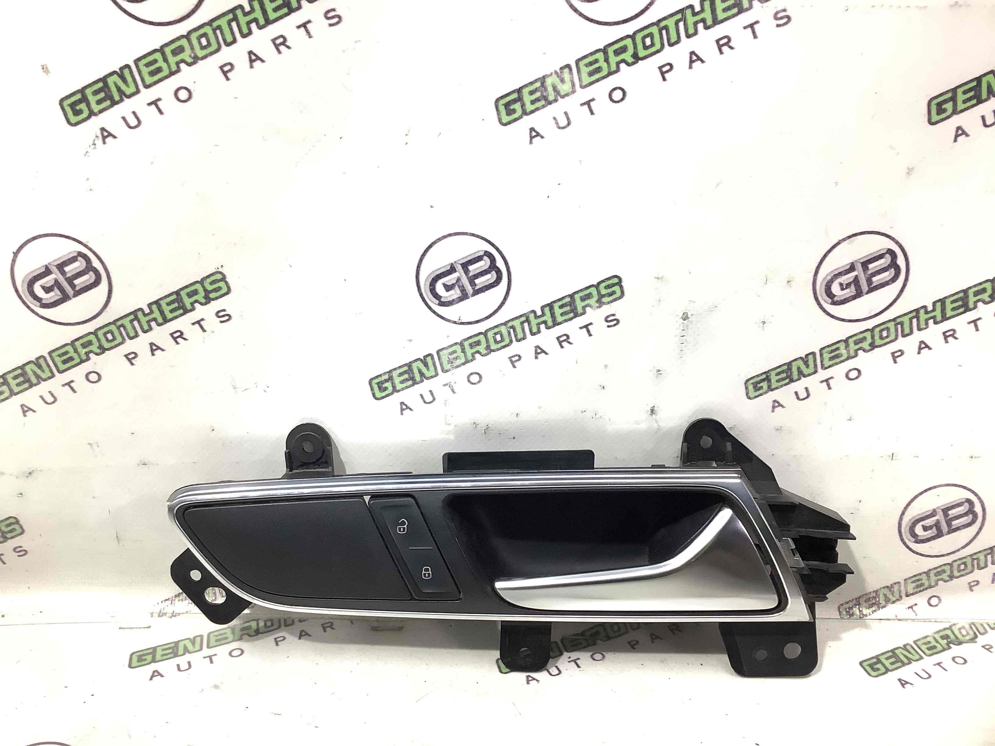 Ручка дверей салону внутрішня, поручень