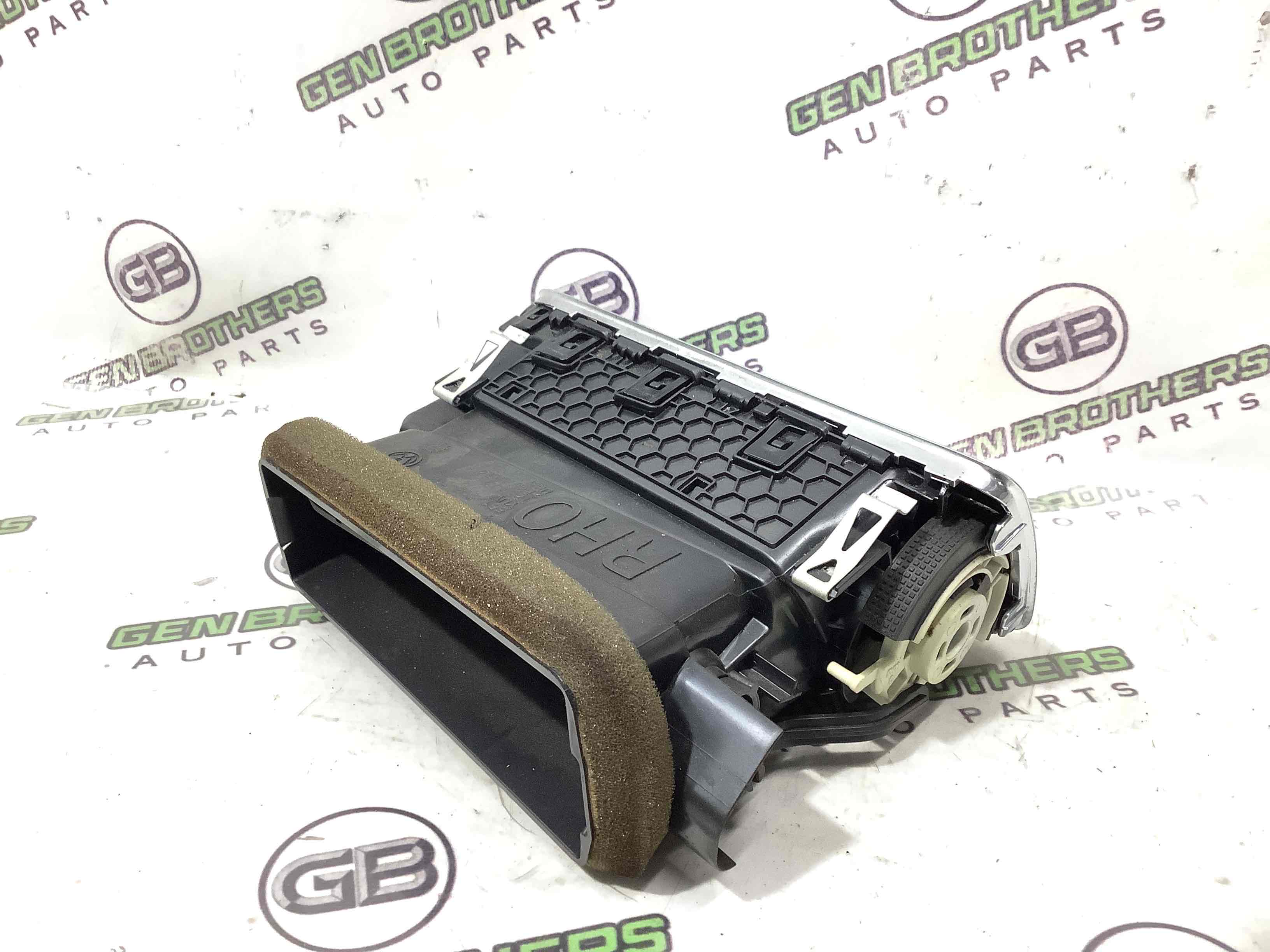 Дефлектор обдування салону