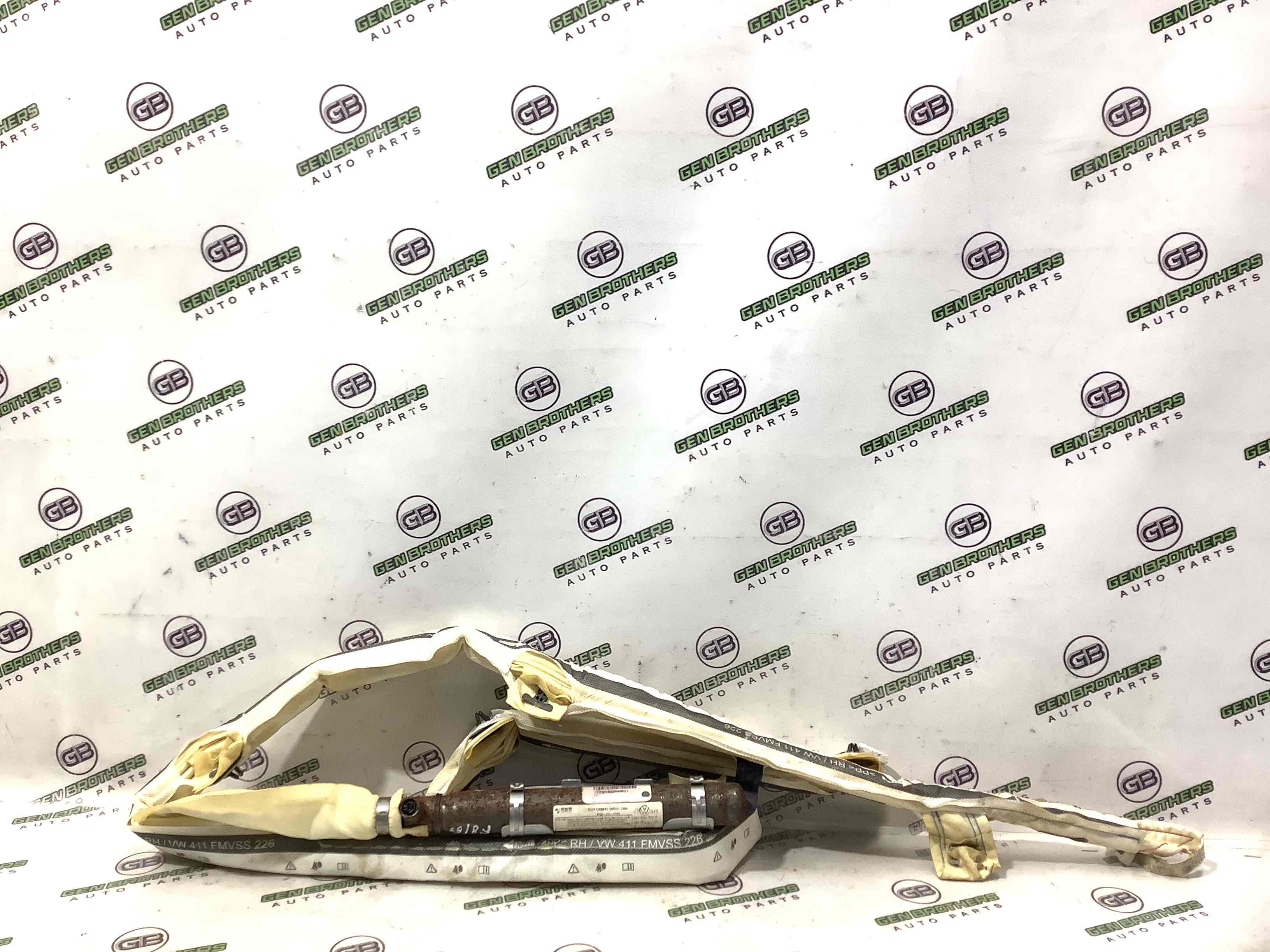 Подушка безпеки збоку шторка