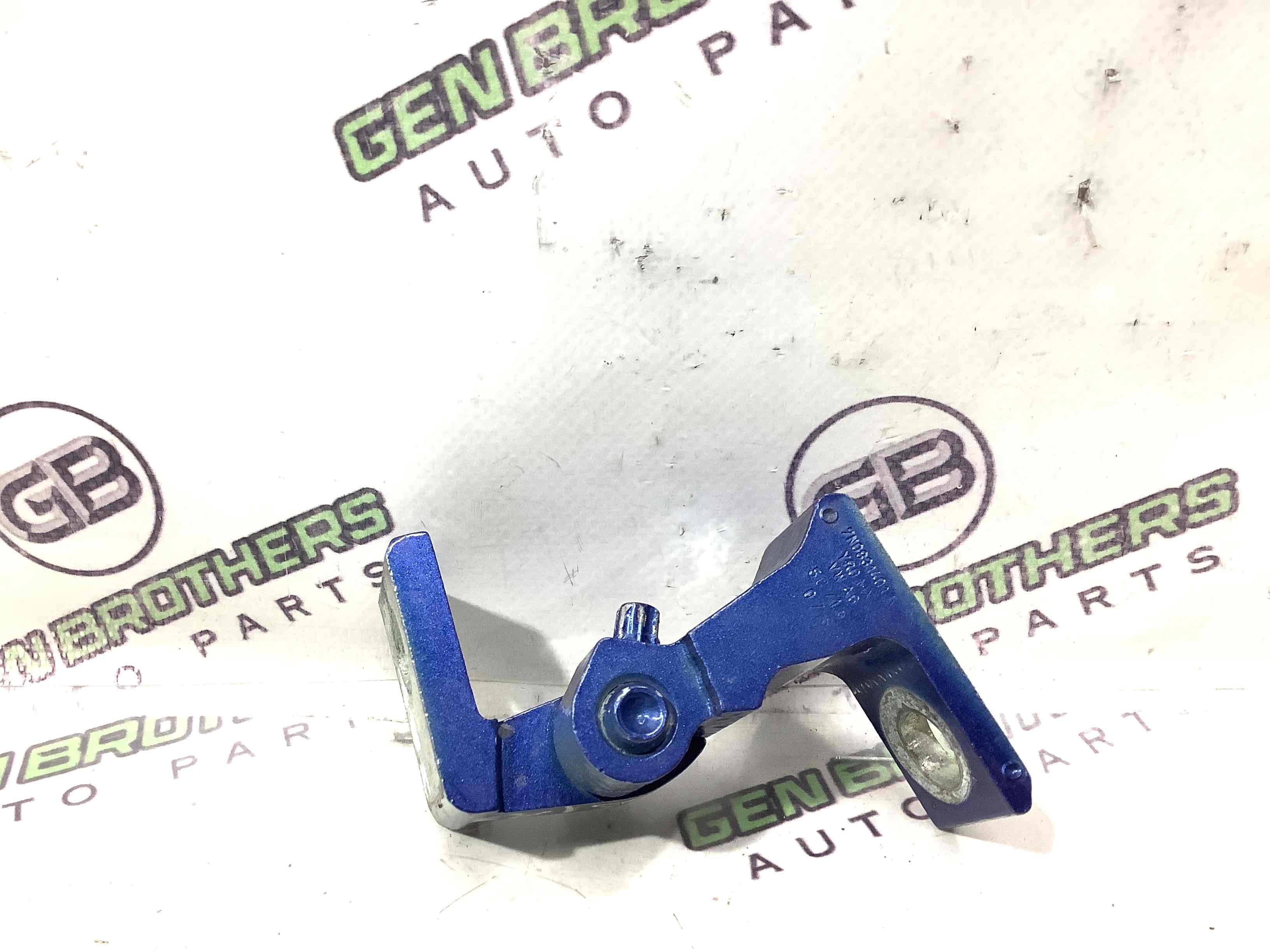 Петля двері, замок двері