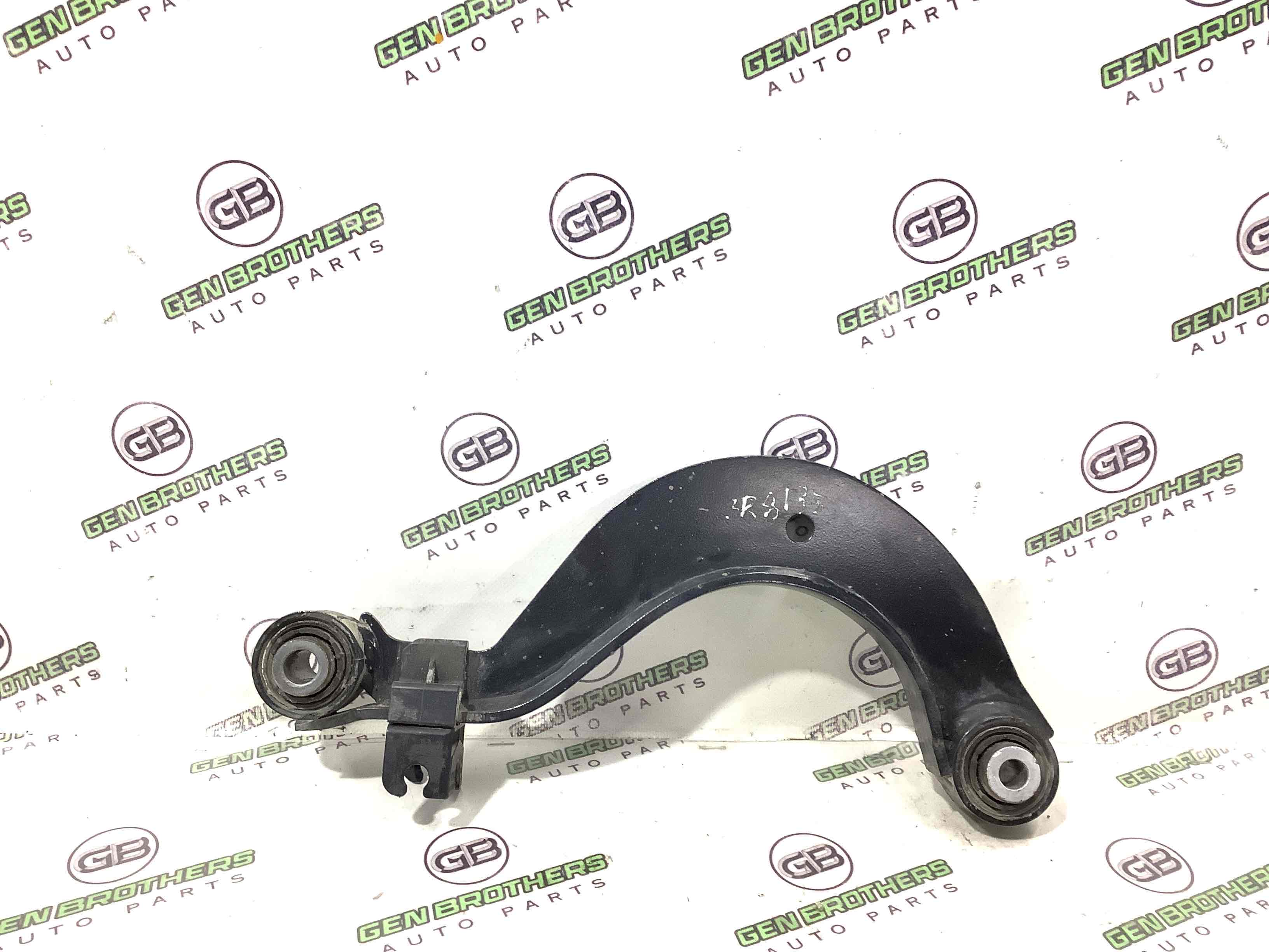 Важіль задній правий