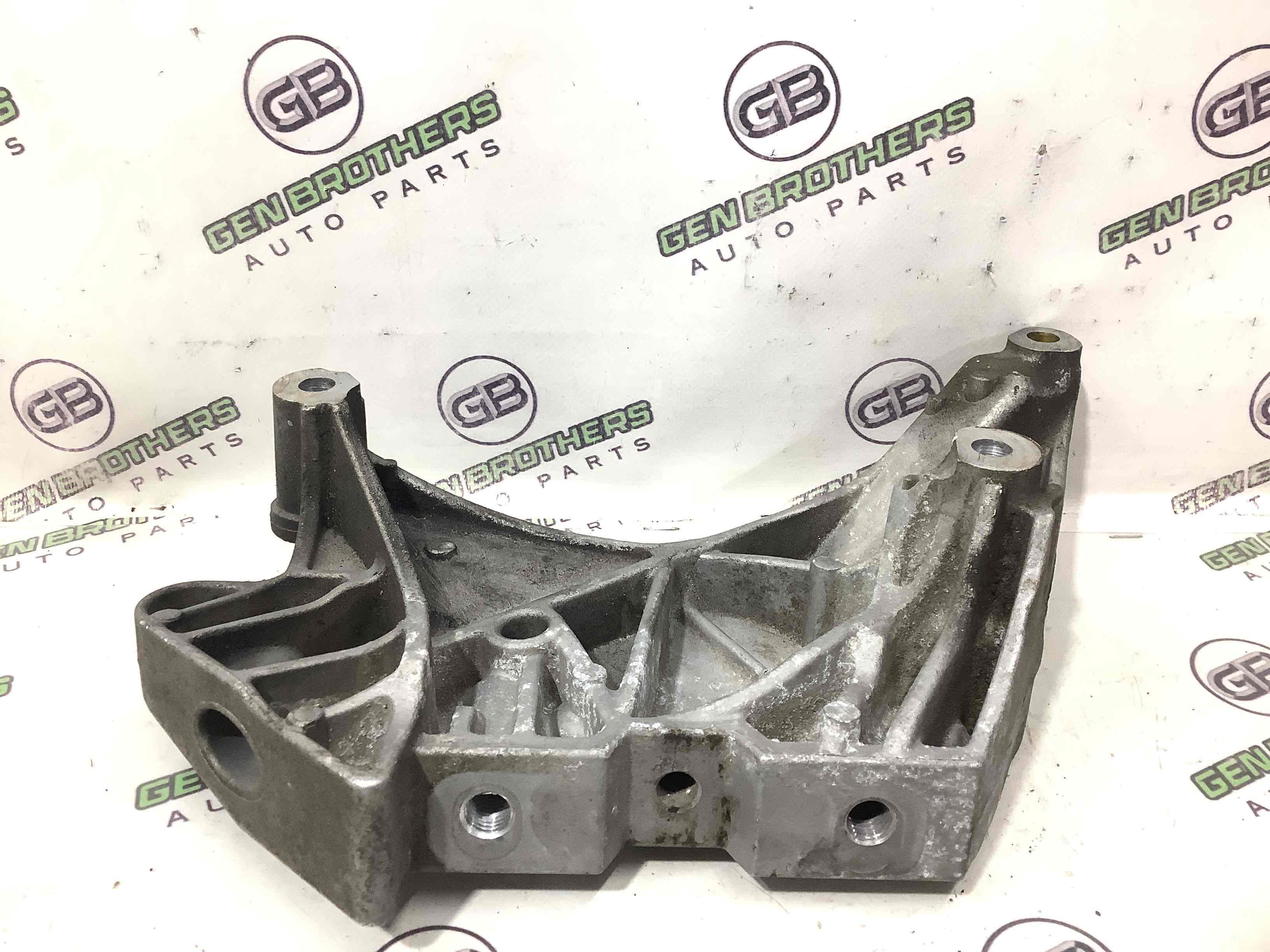 Кронштейн двигуна опорний