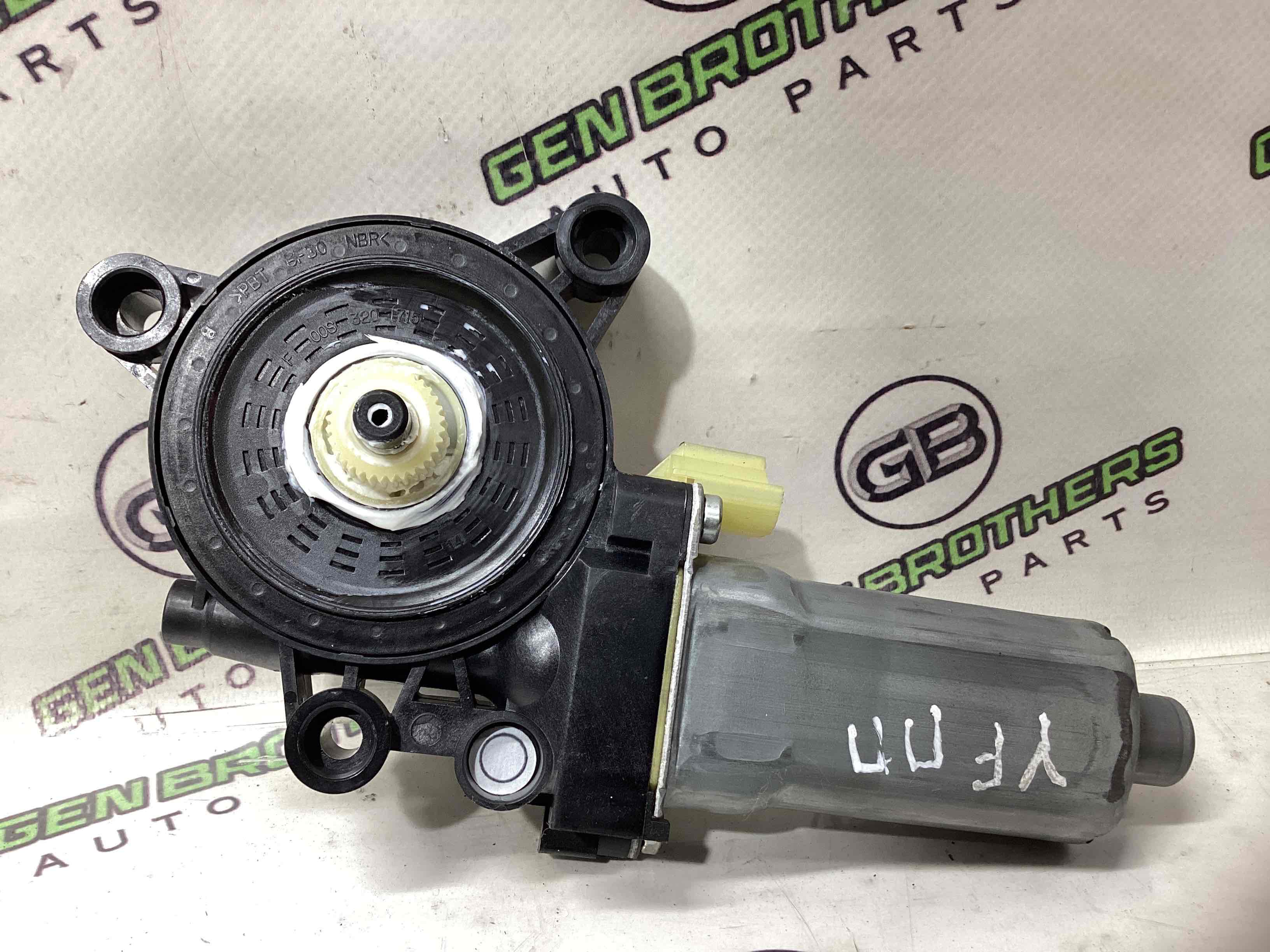 Моторчик стеклоподъемника