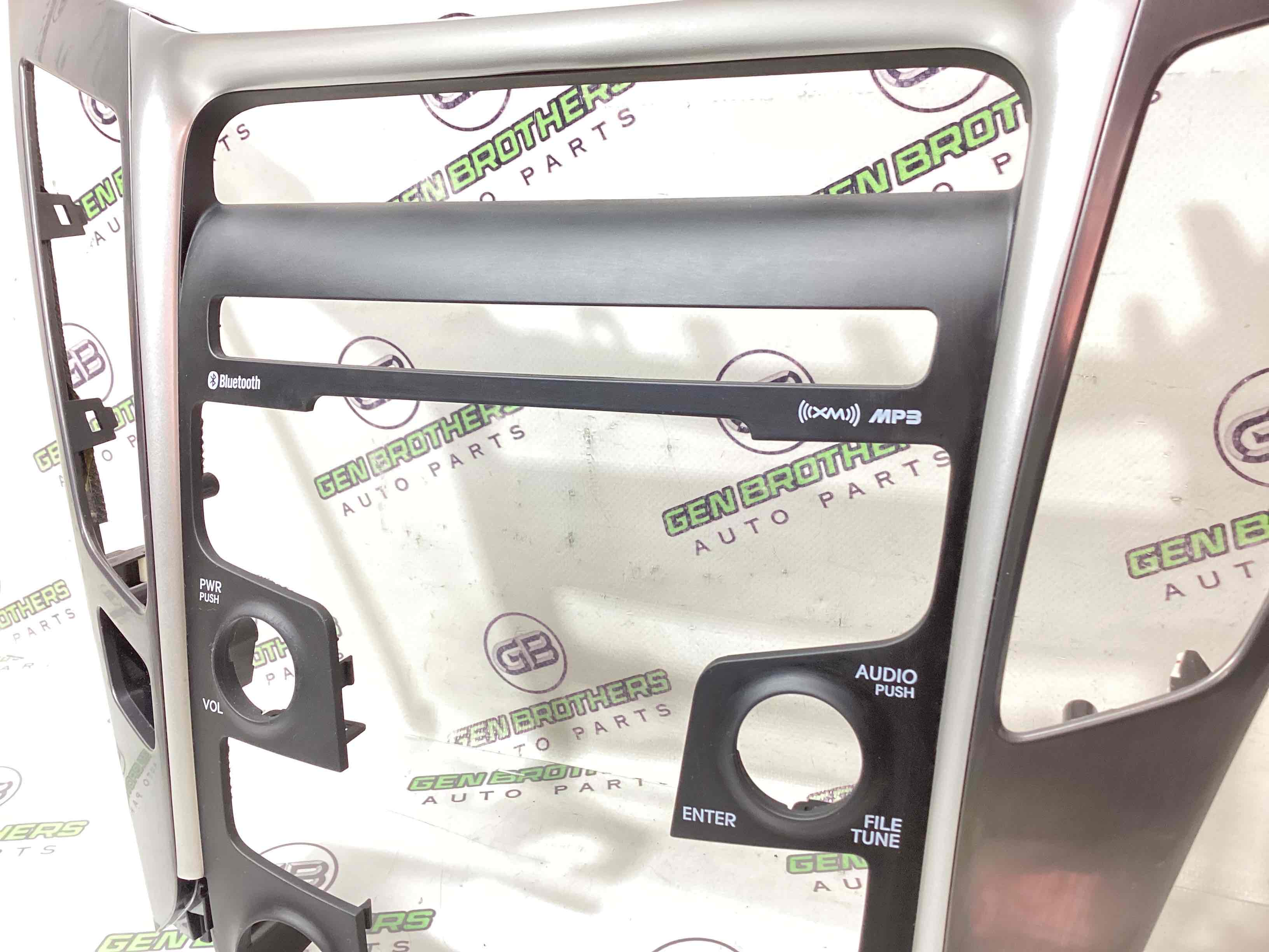 Отделка центральной консоли