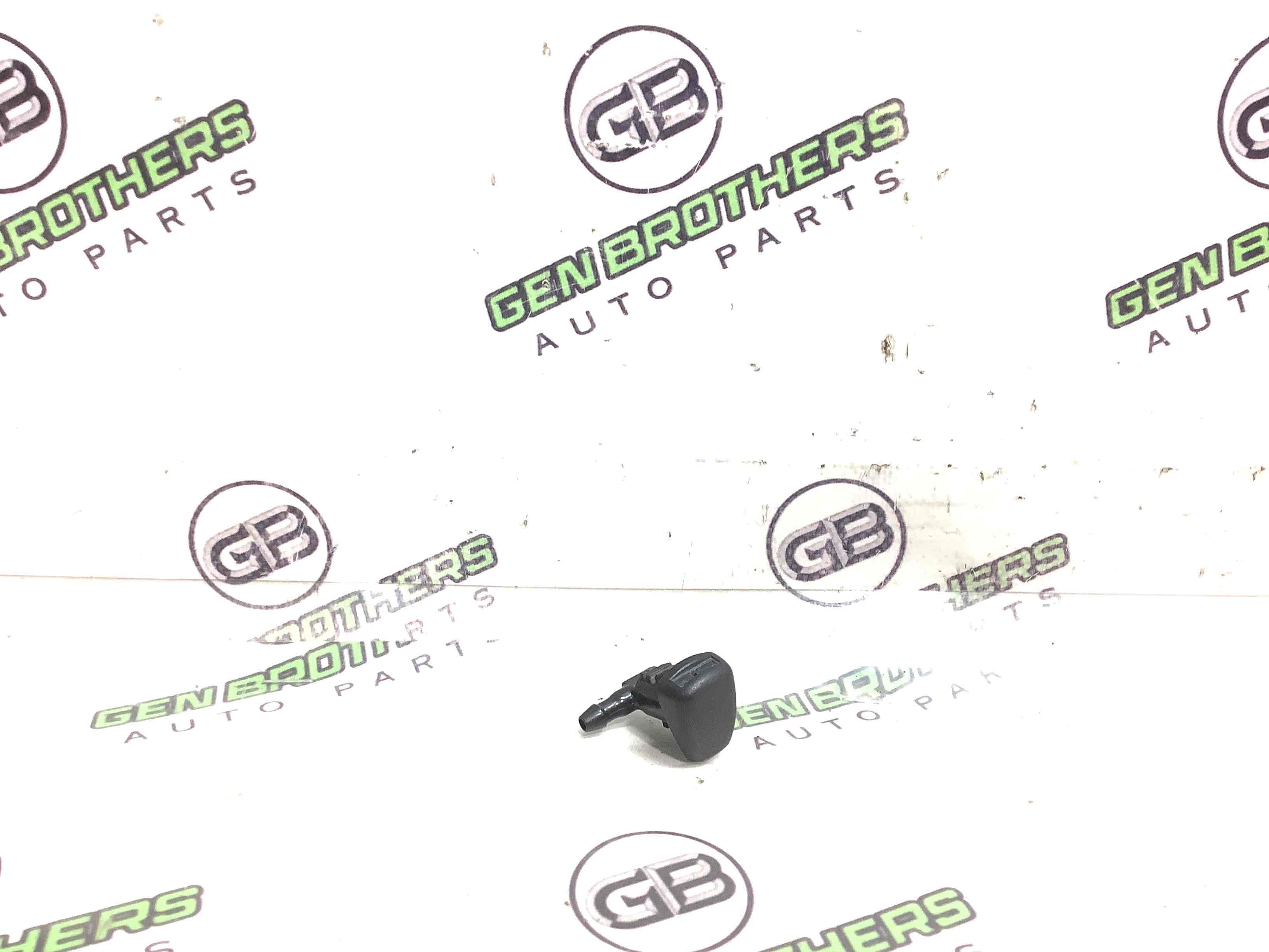 Форсунка омывателя, насос омывателя, шланг омывателя