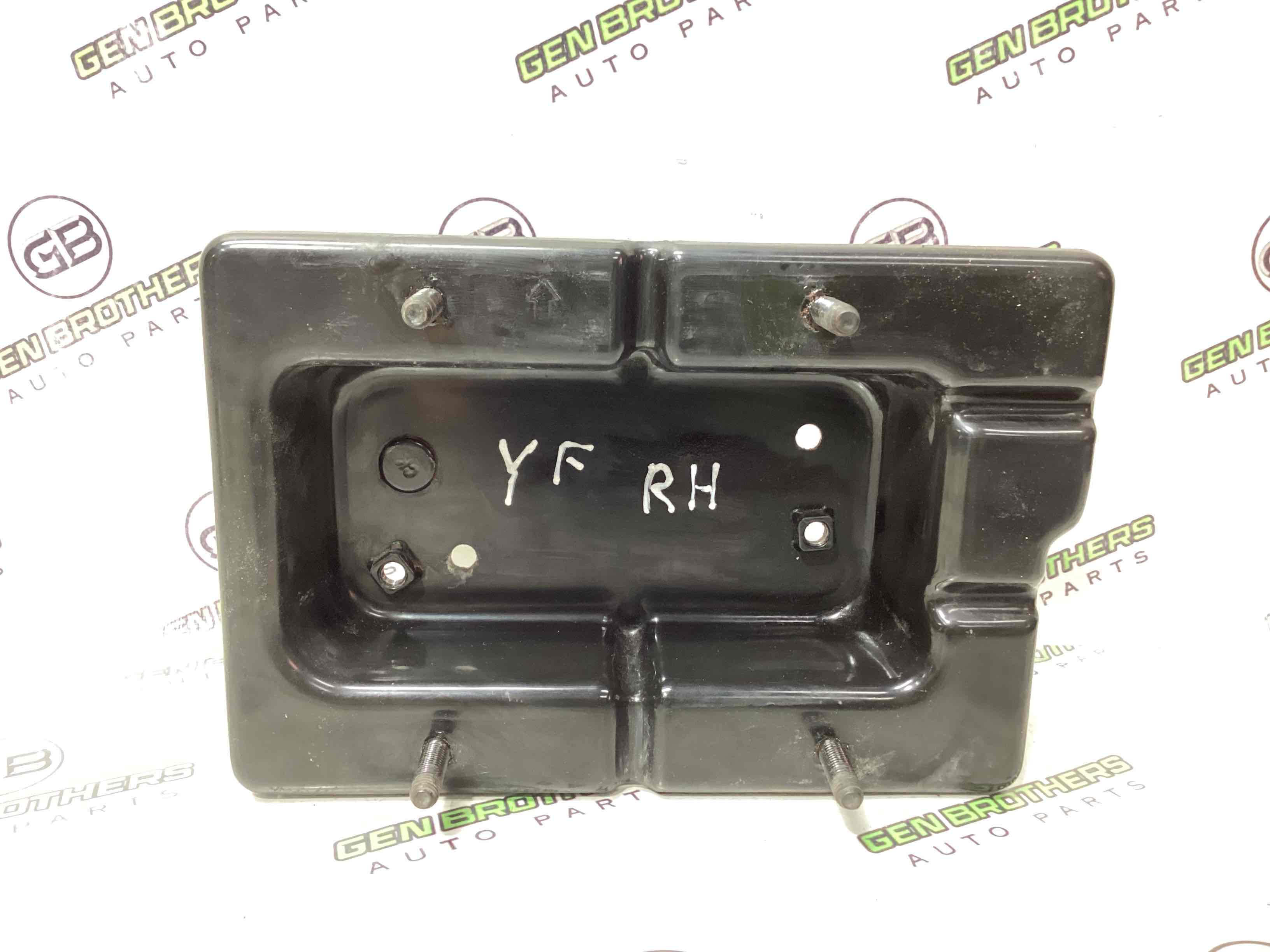 Кронштейн усилителя бампера