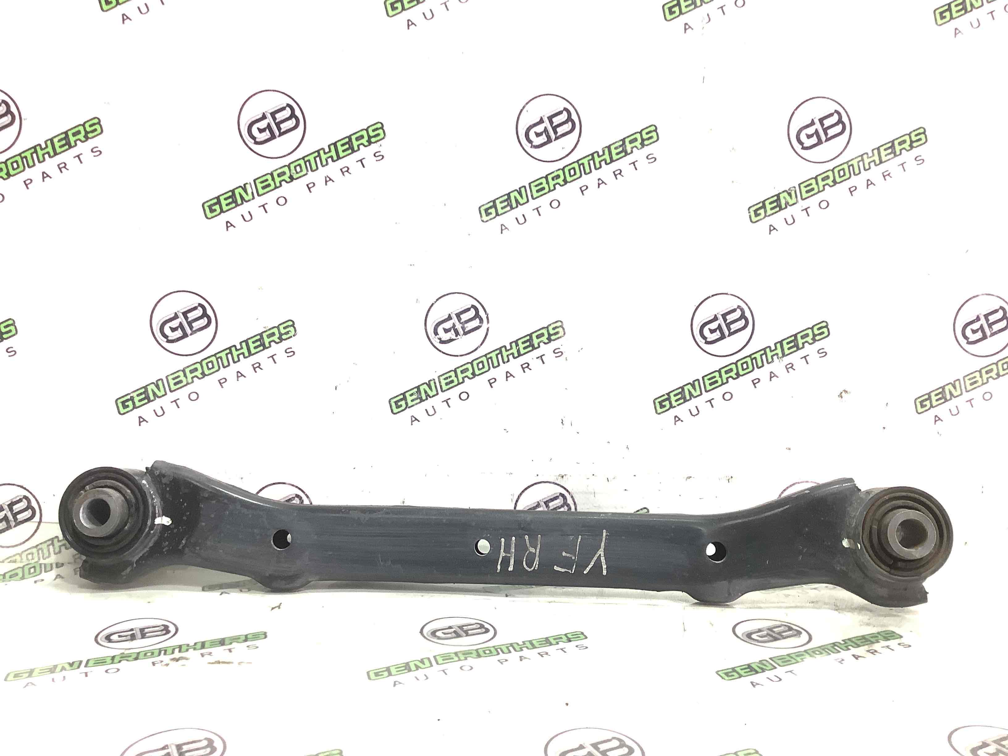 Рычаг задний правый