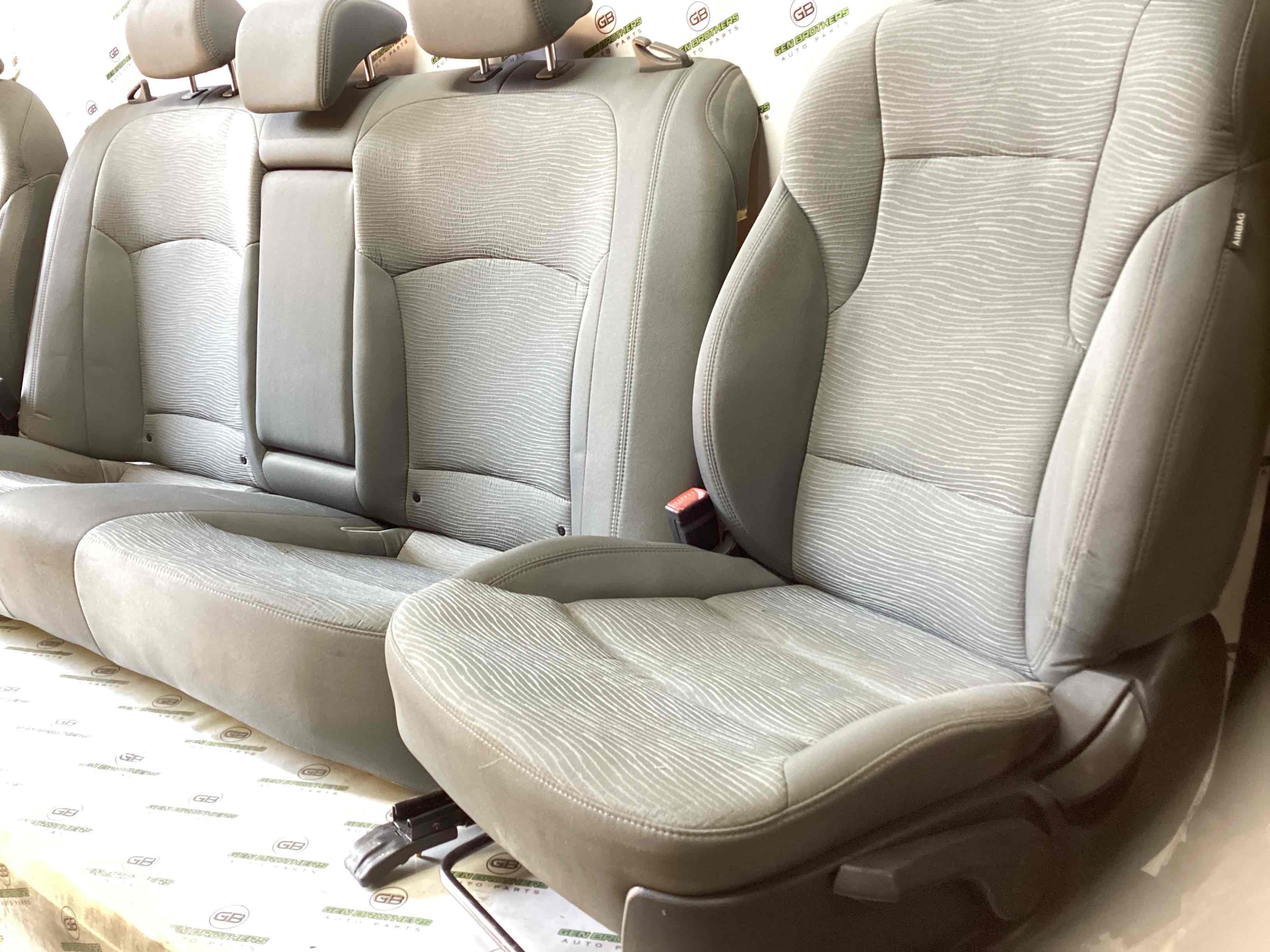 Салон комплект сидений