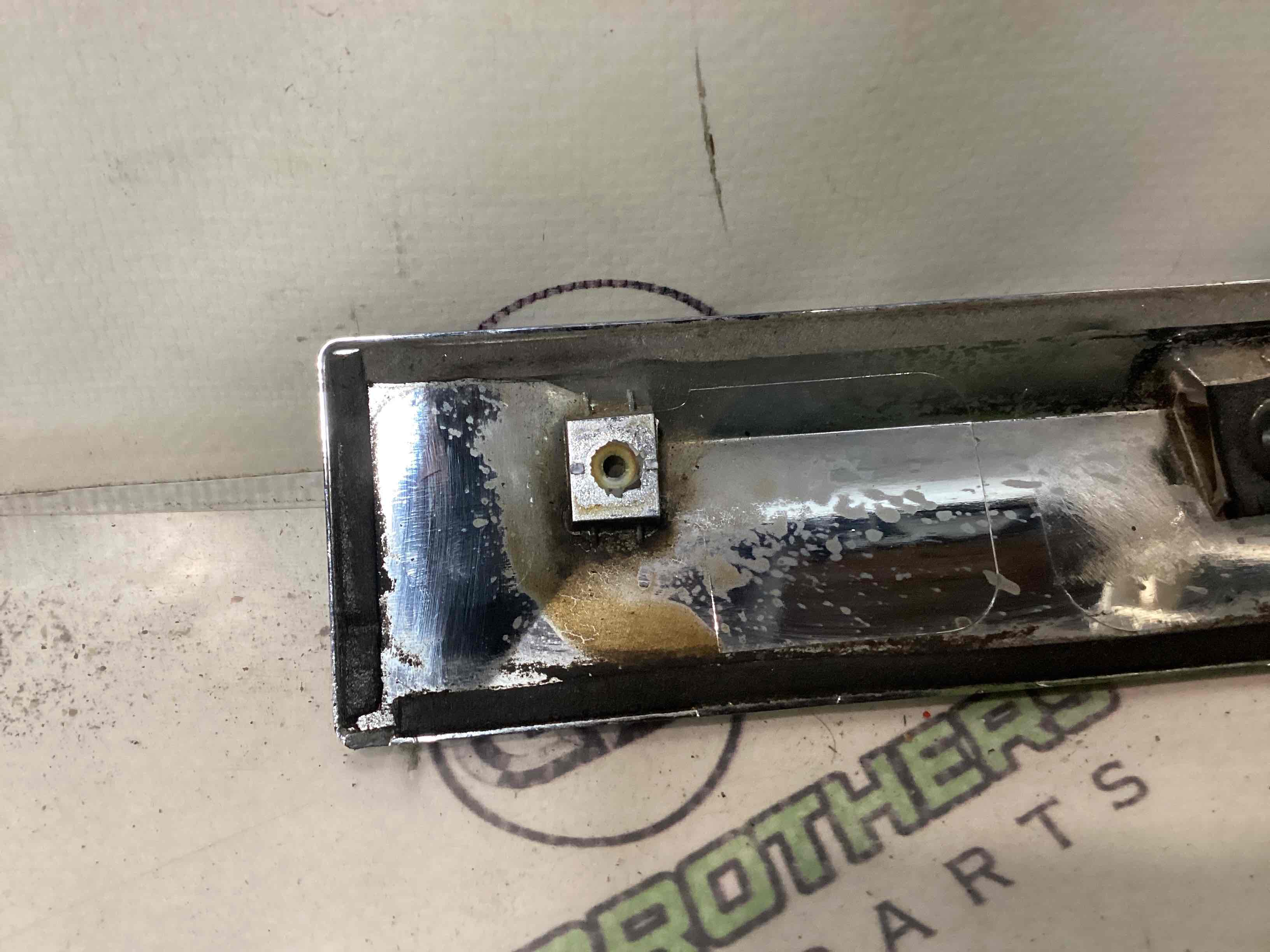 Молдинг двери задней правой