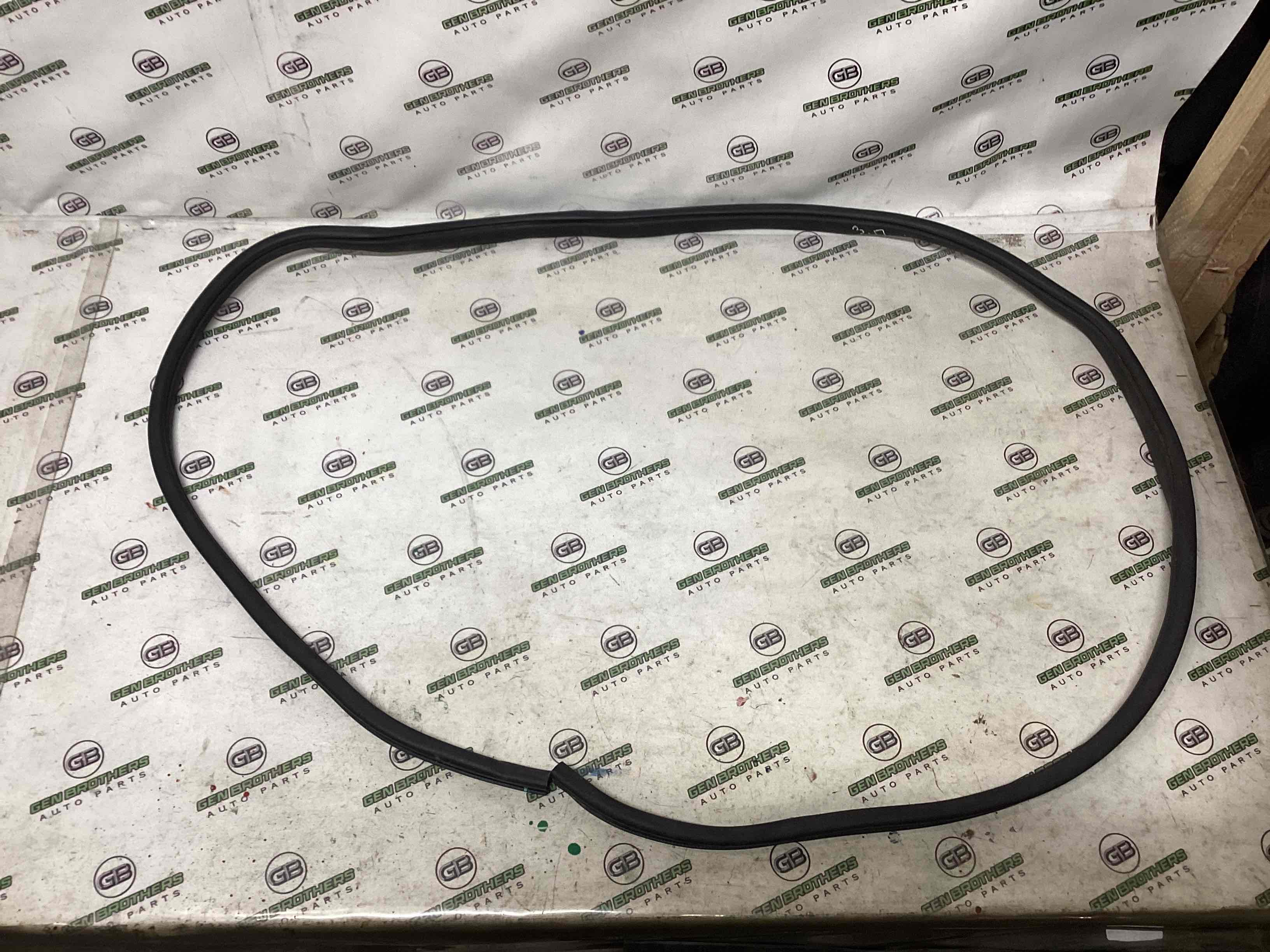 Уплотнитель стекла, двери