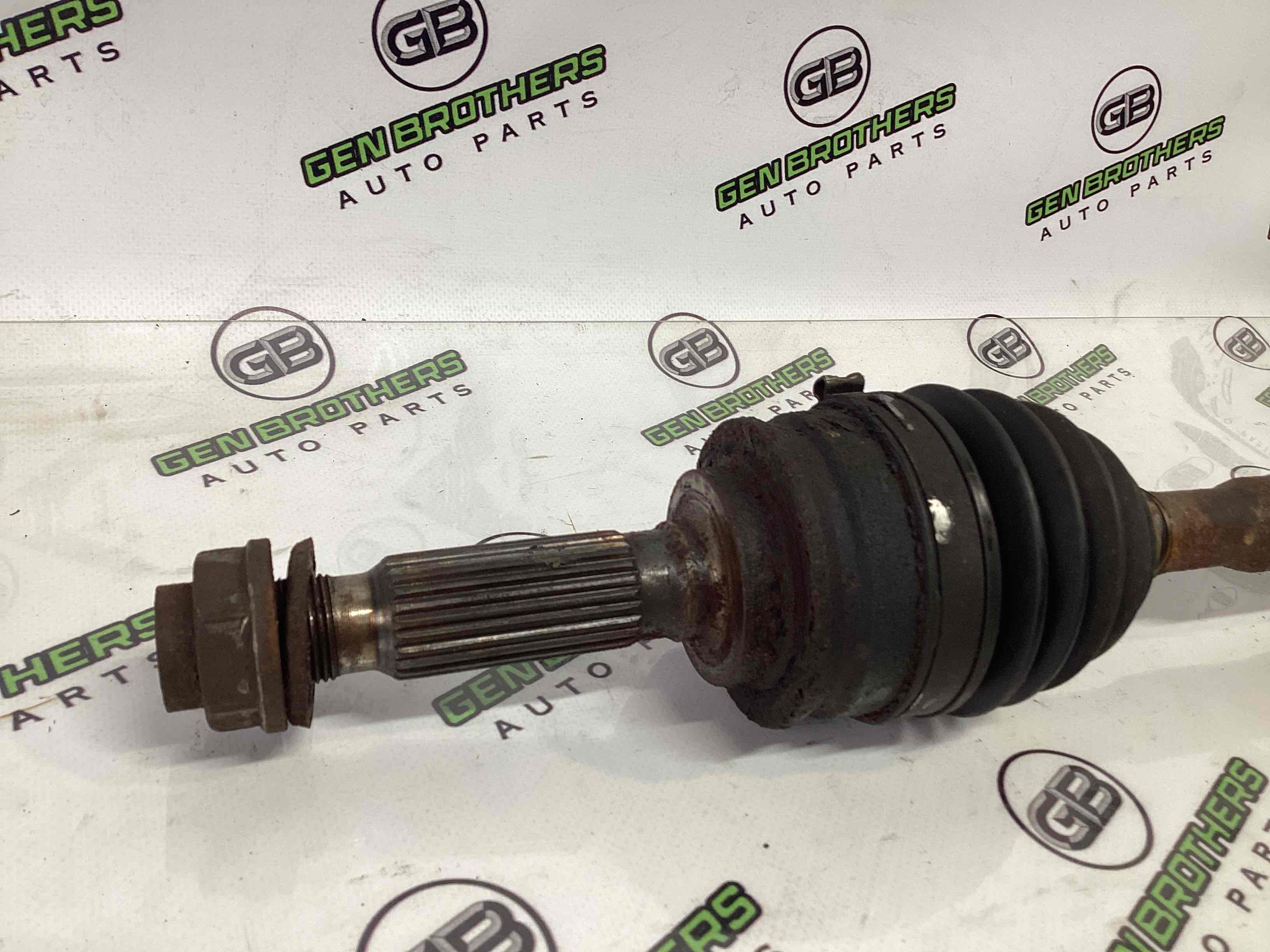 Напіввісь задня ліва