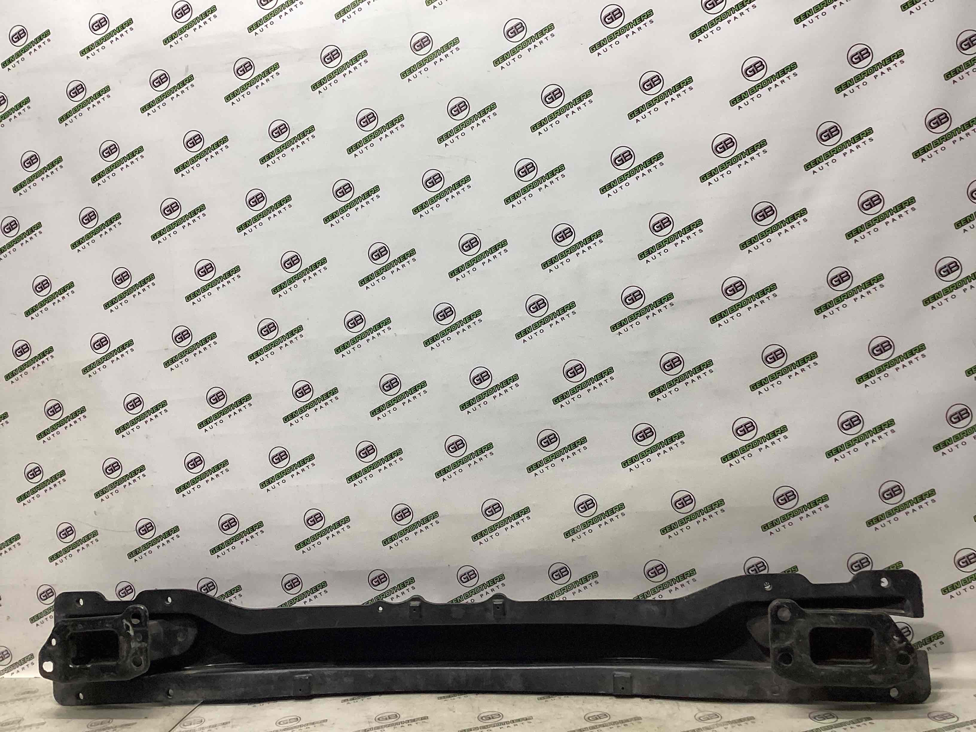 Усилитель бампера заднего