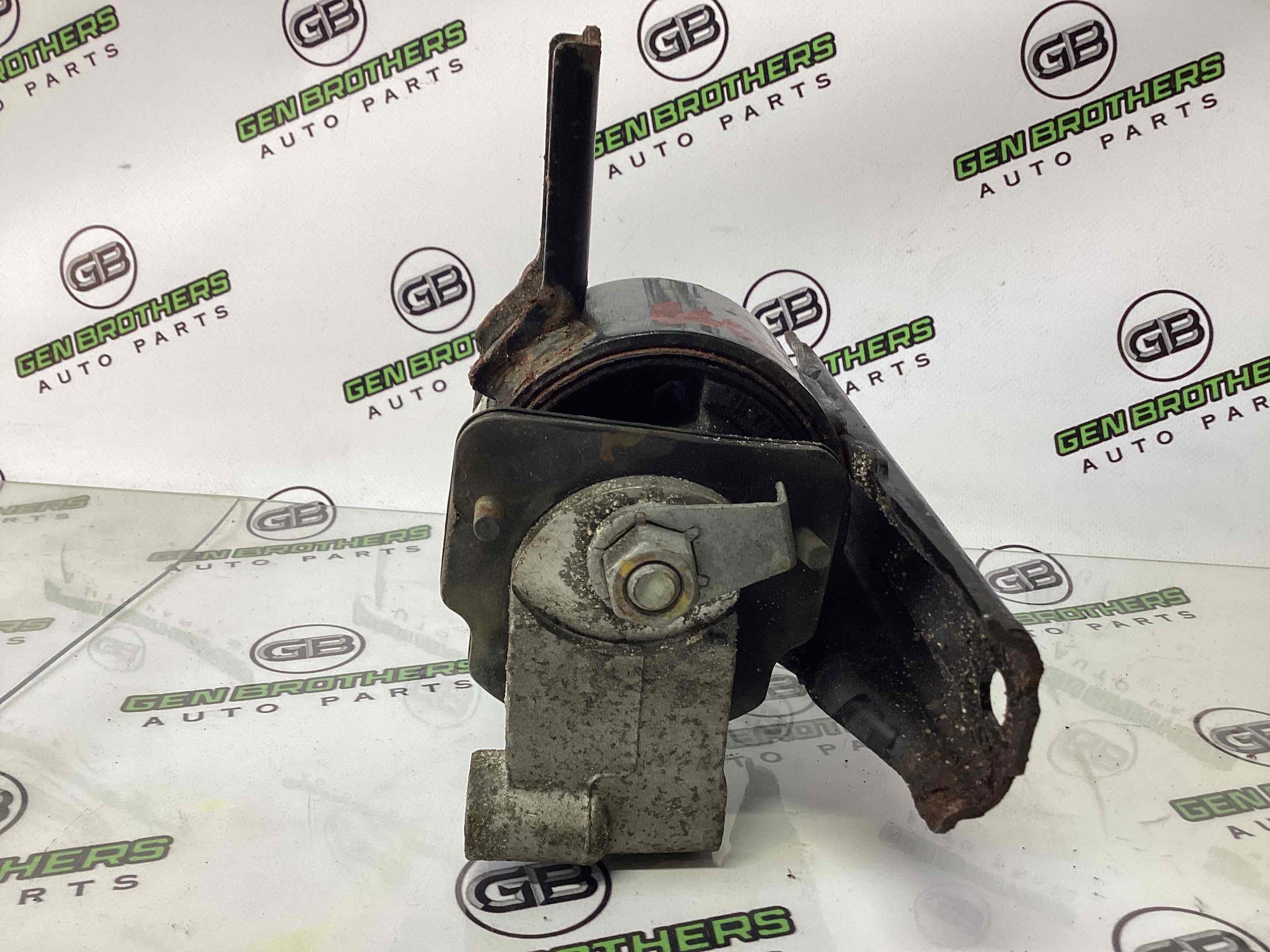 Подушка кріплення двигуна