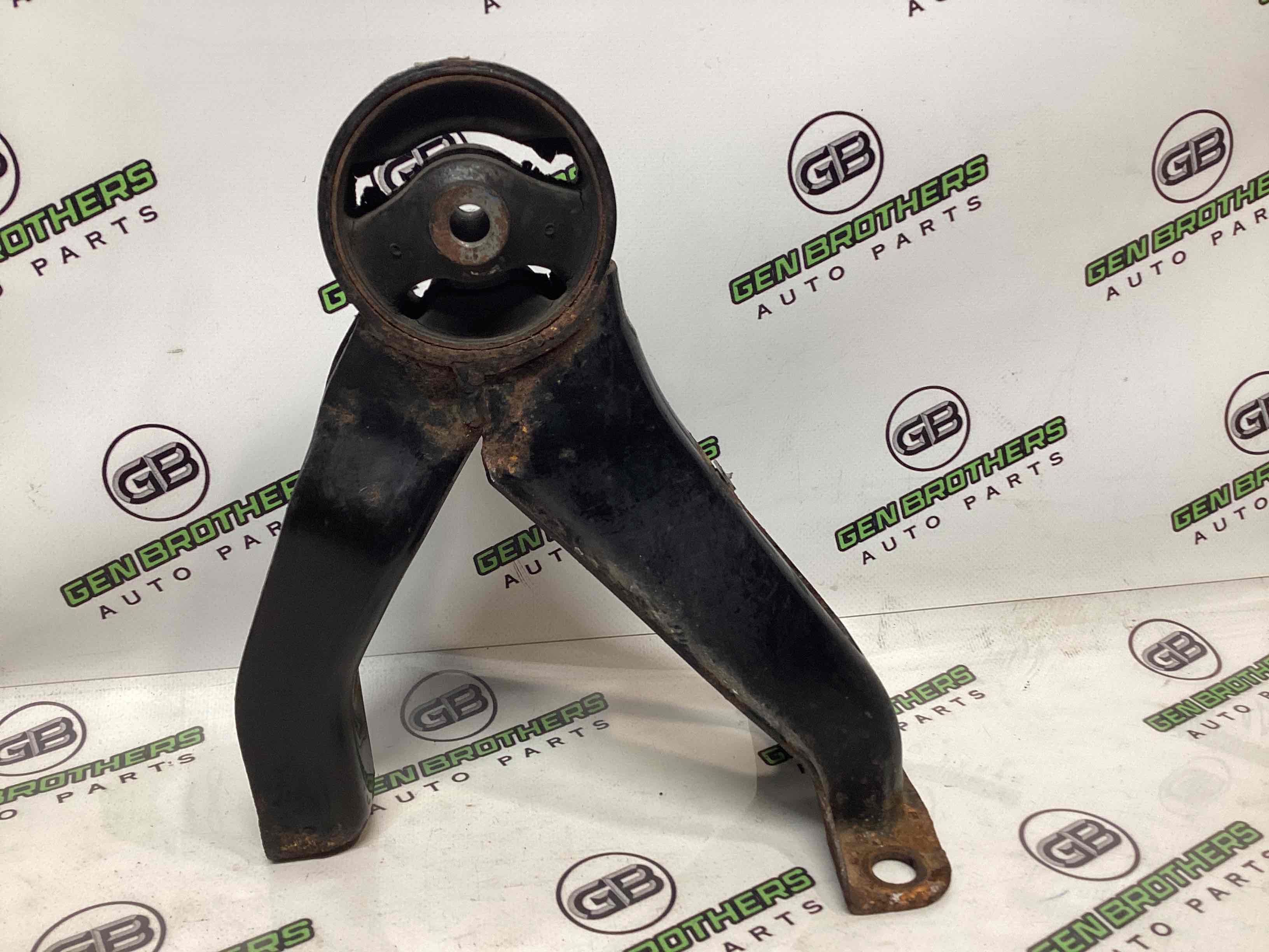 Подушка кріплення двигуна