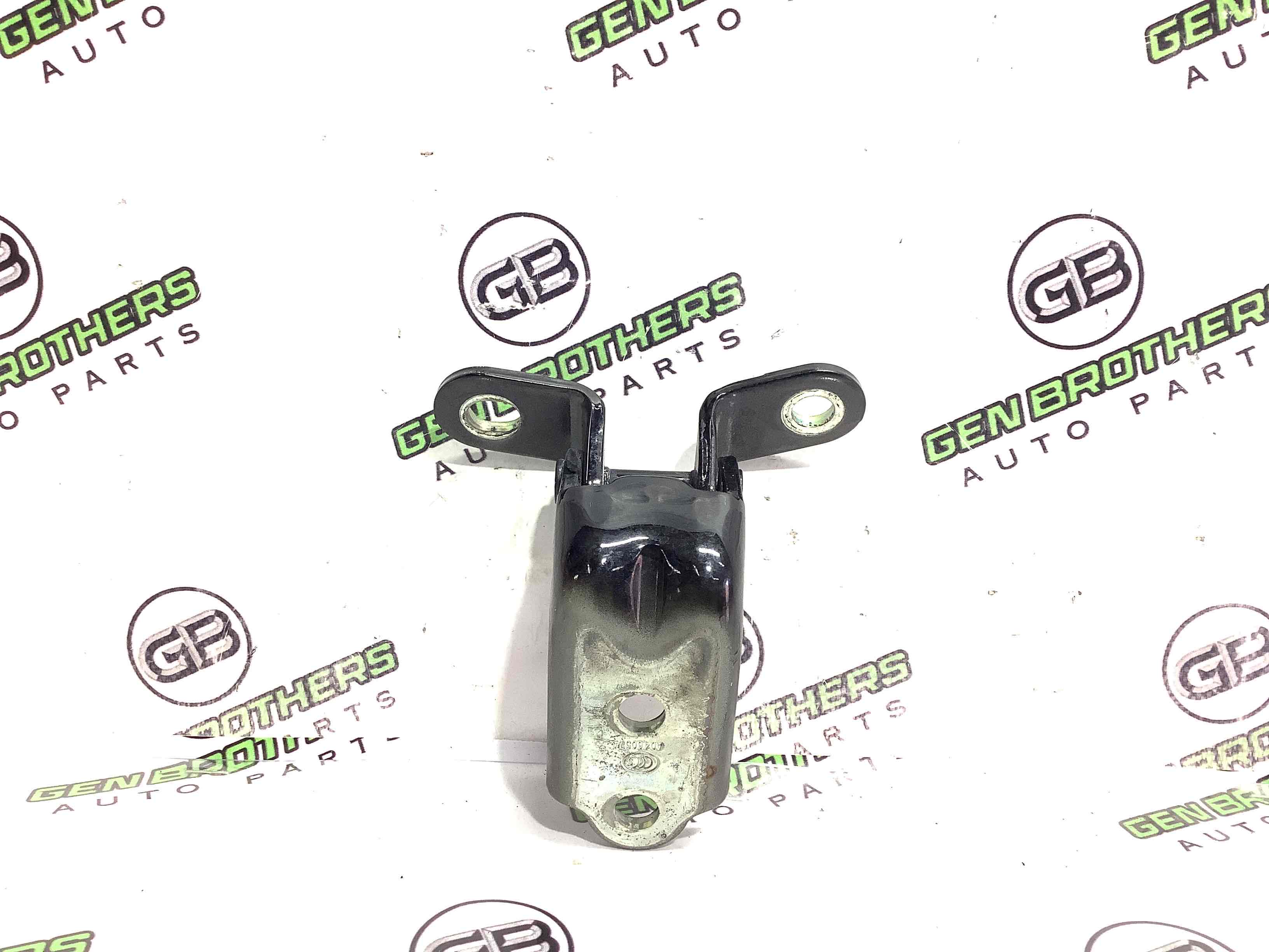 Петля двери, замок двери