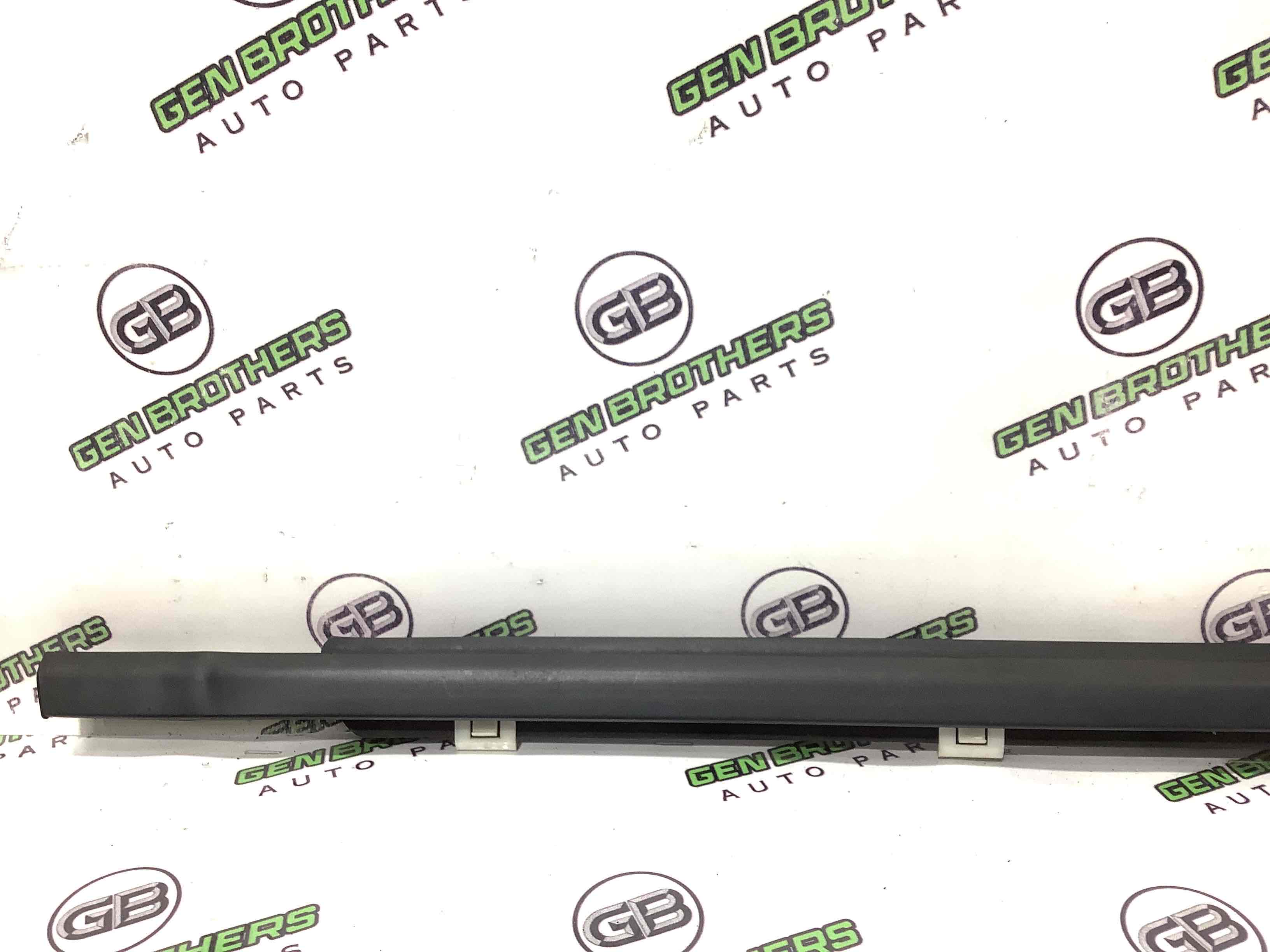 Уплотнитель стекла, двери