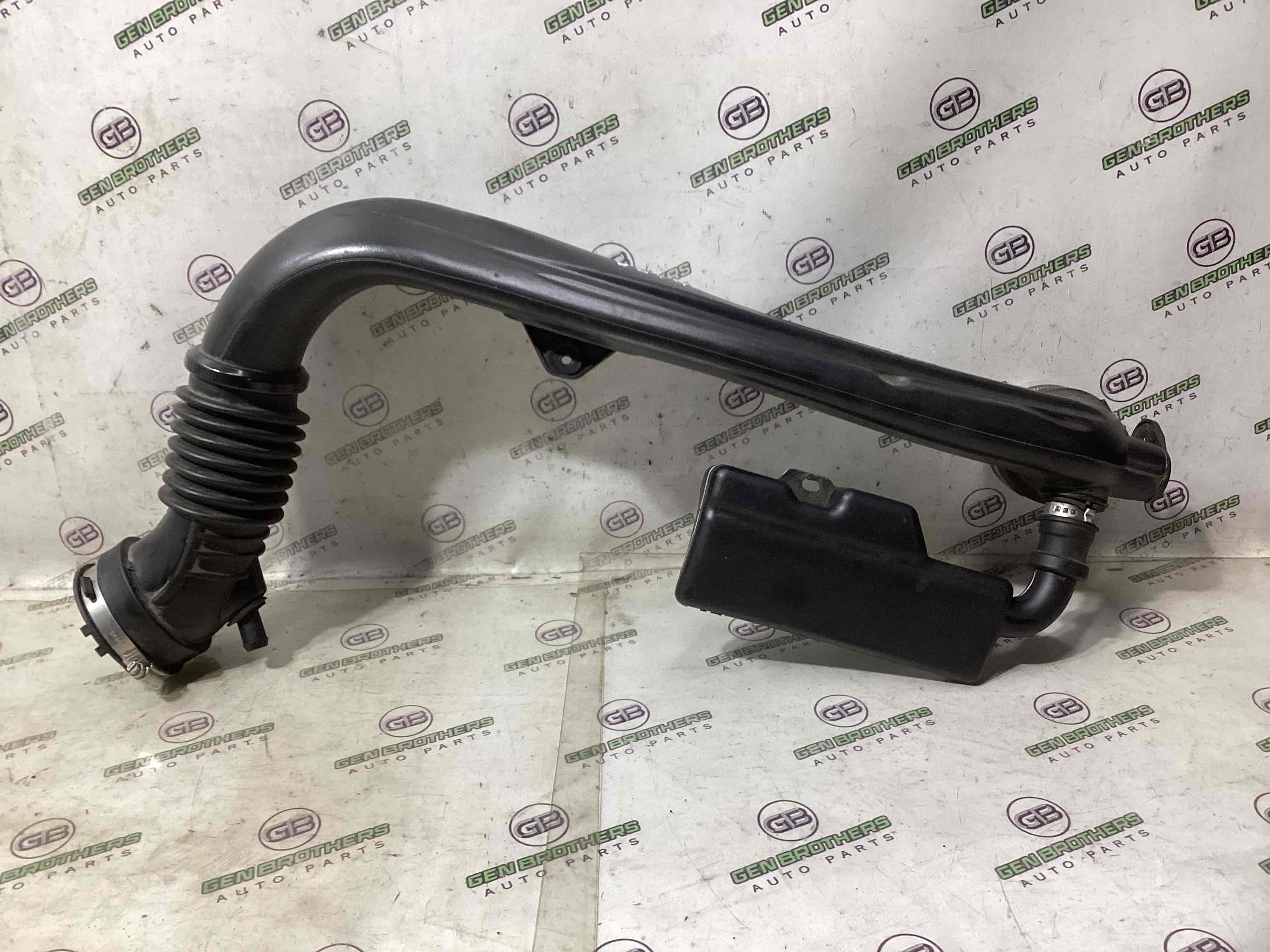 Патрубок повітряного фільтра