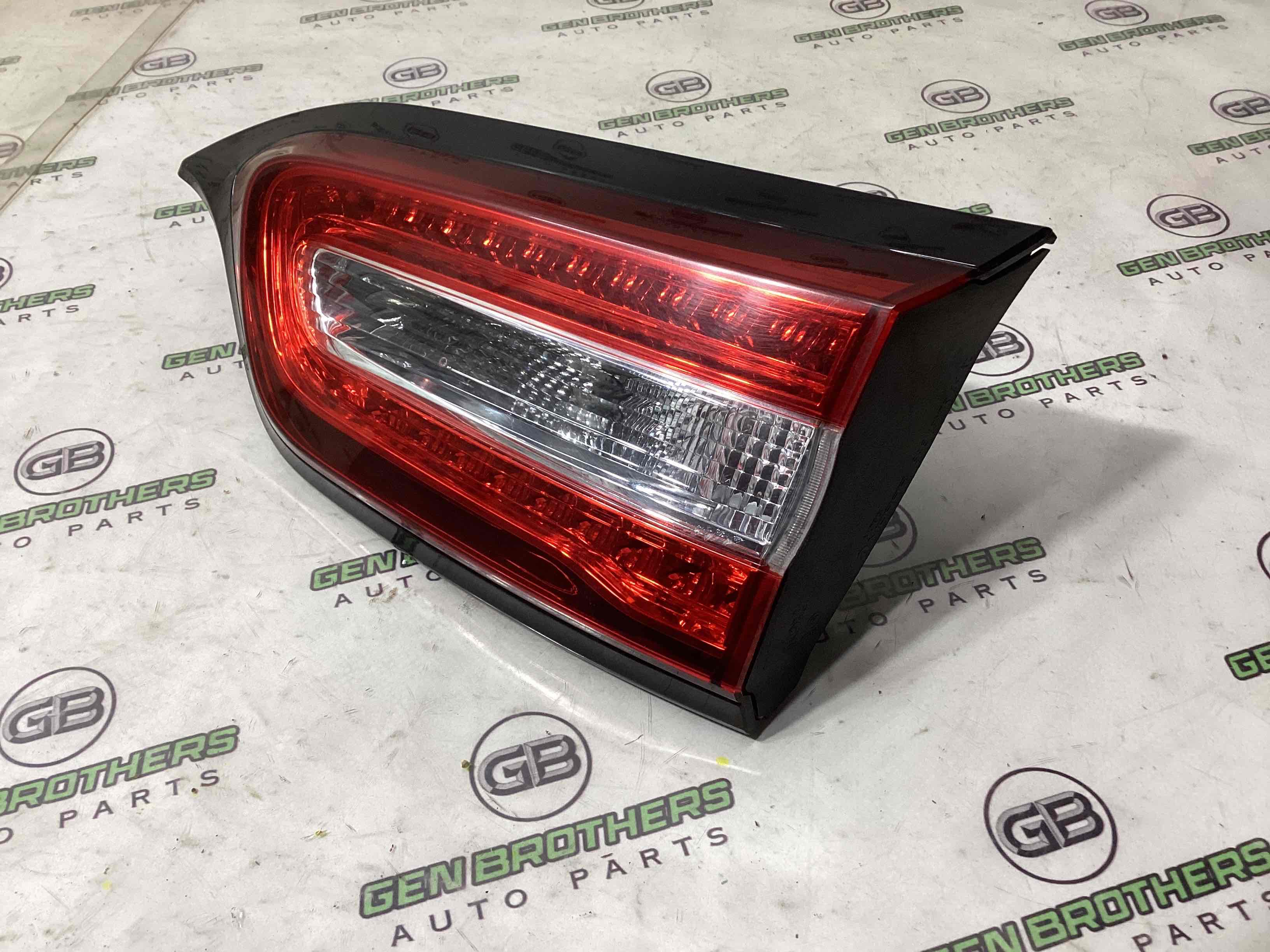 Ліхтар задній лівий