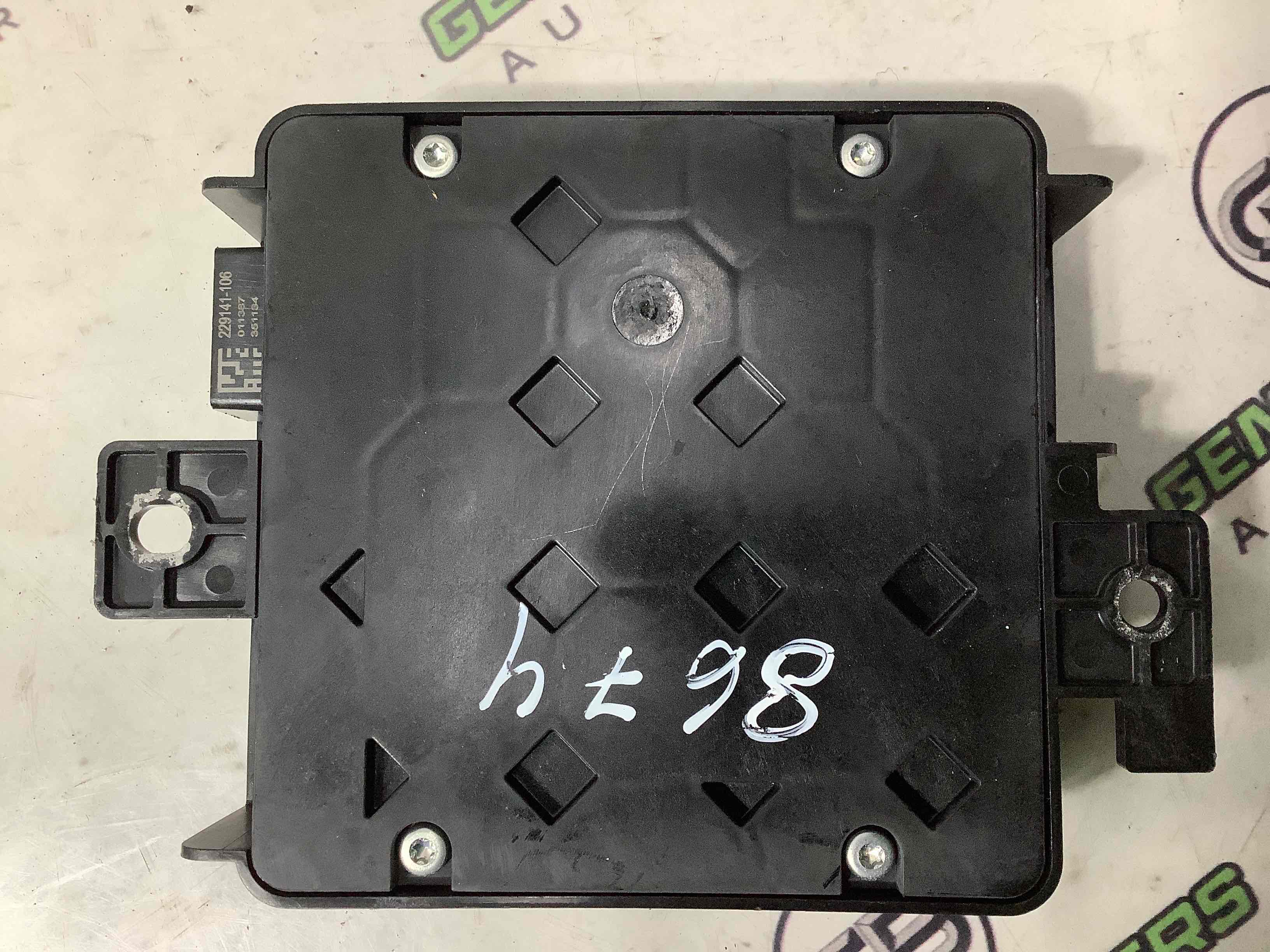 Блок керування безключовим доступом