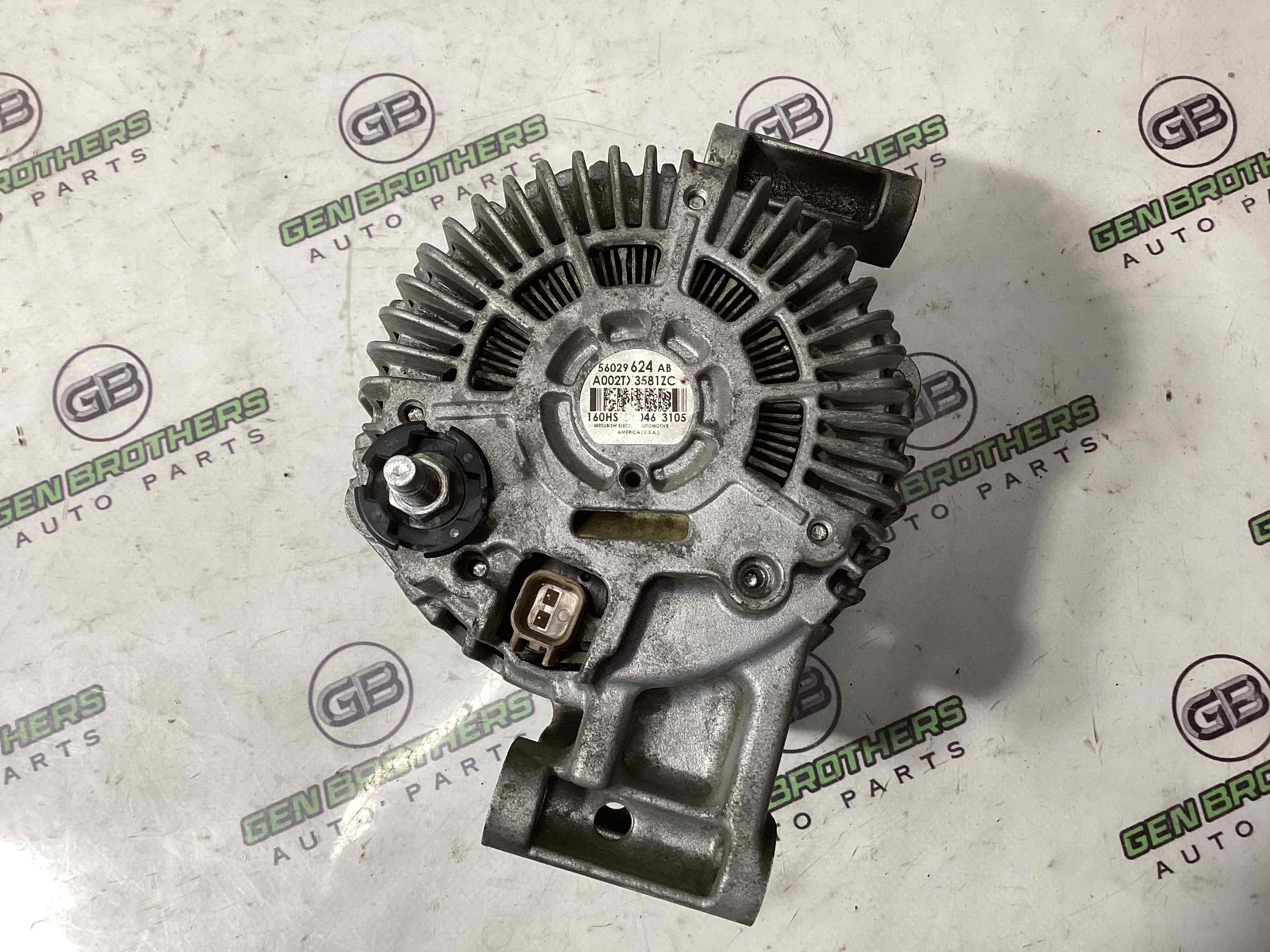 Генератор, кронштейн генератора