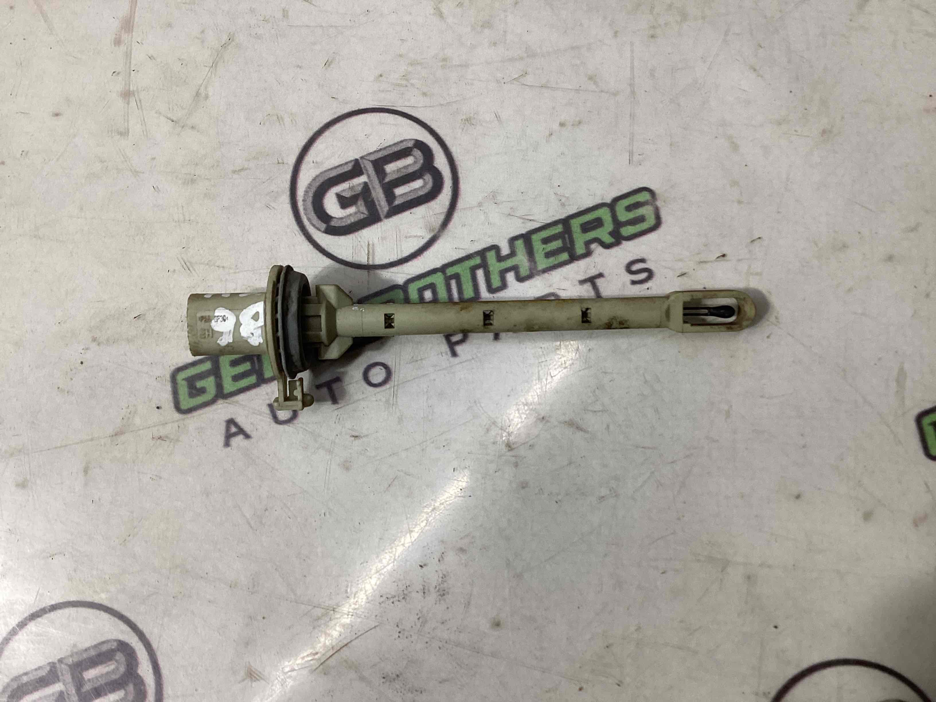 Датчик температури повітря у салоні