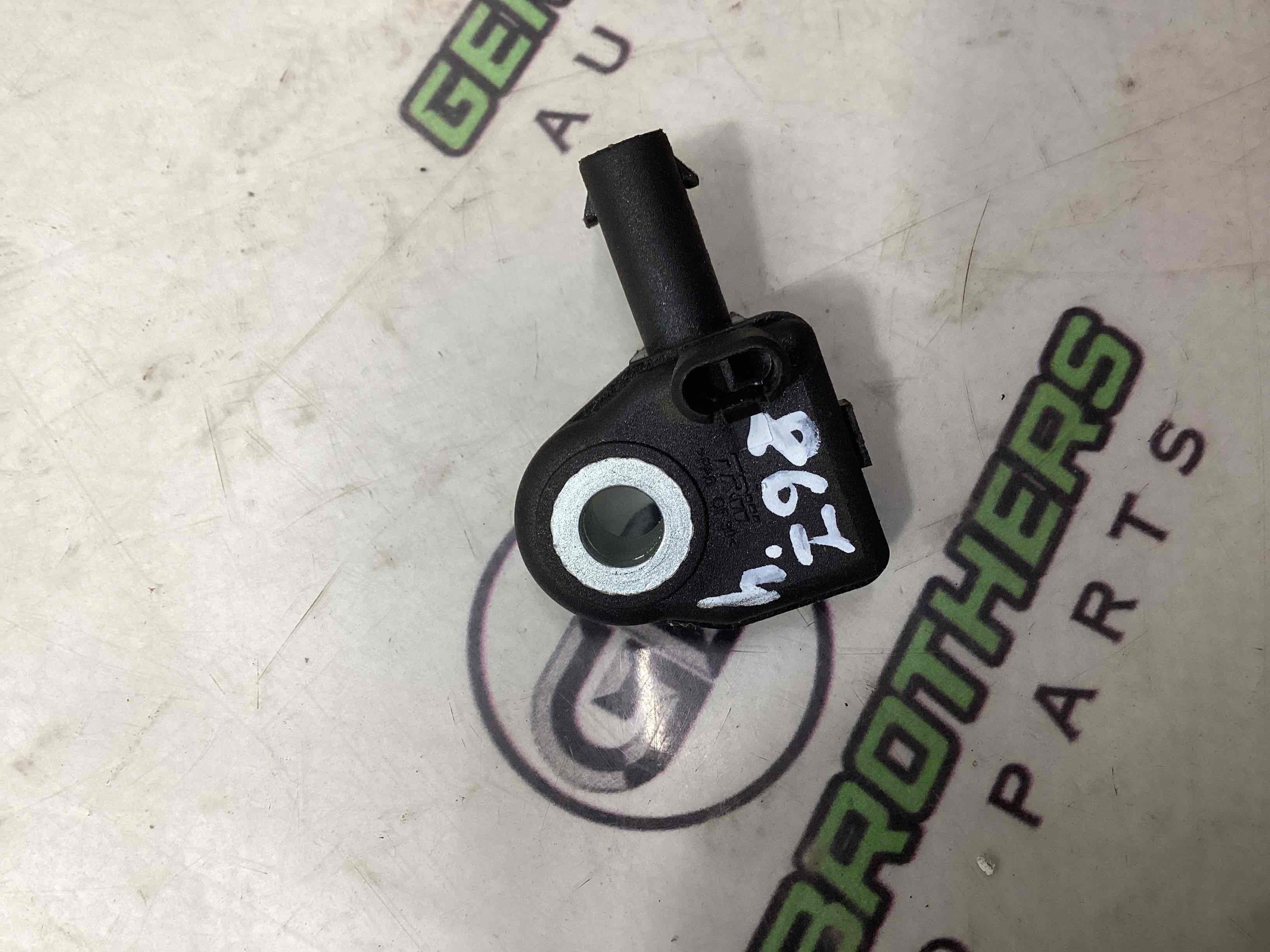 Датчик удару Airbag бічний