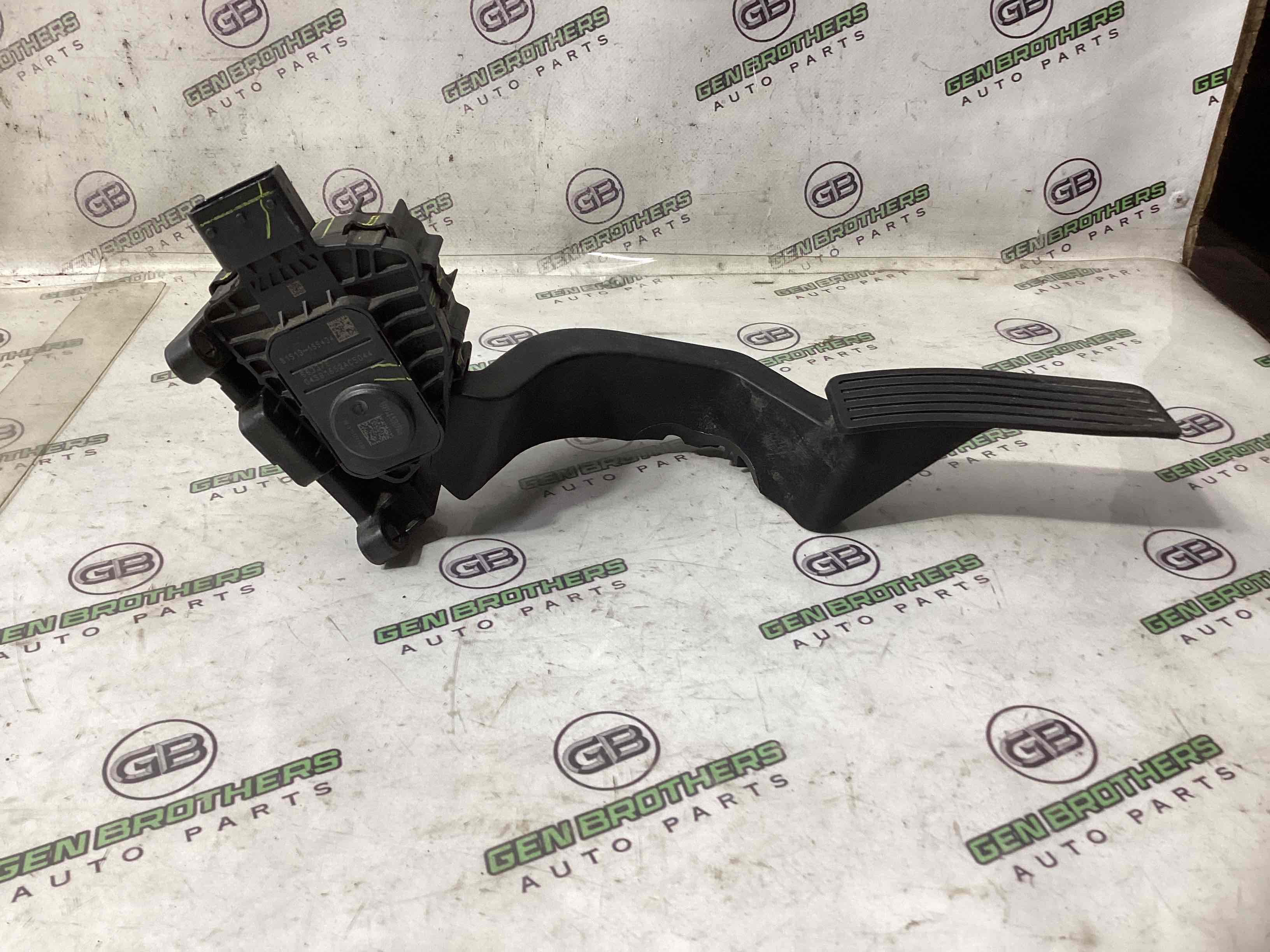 Педаль газу