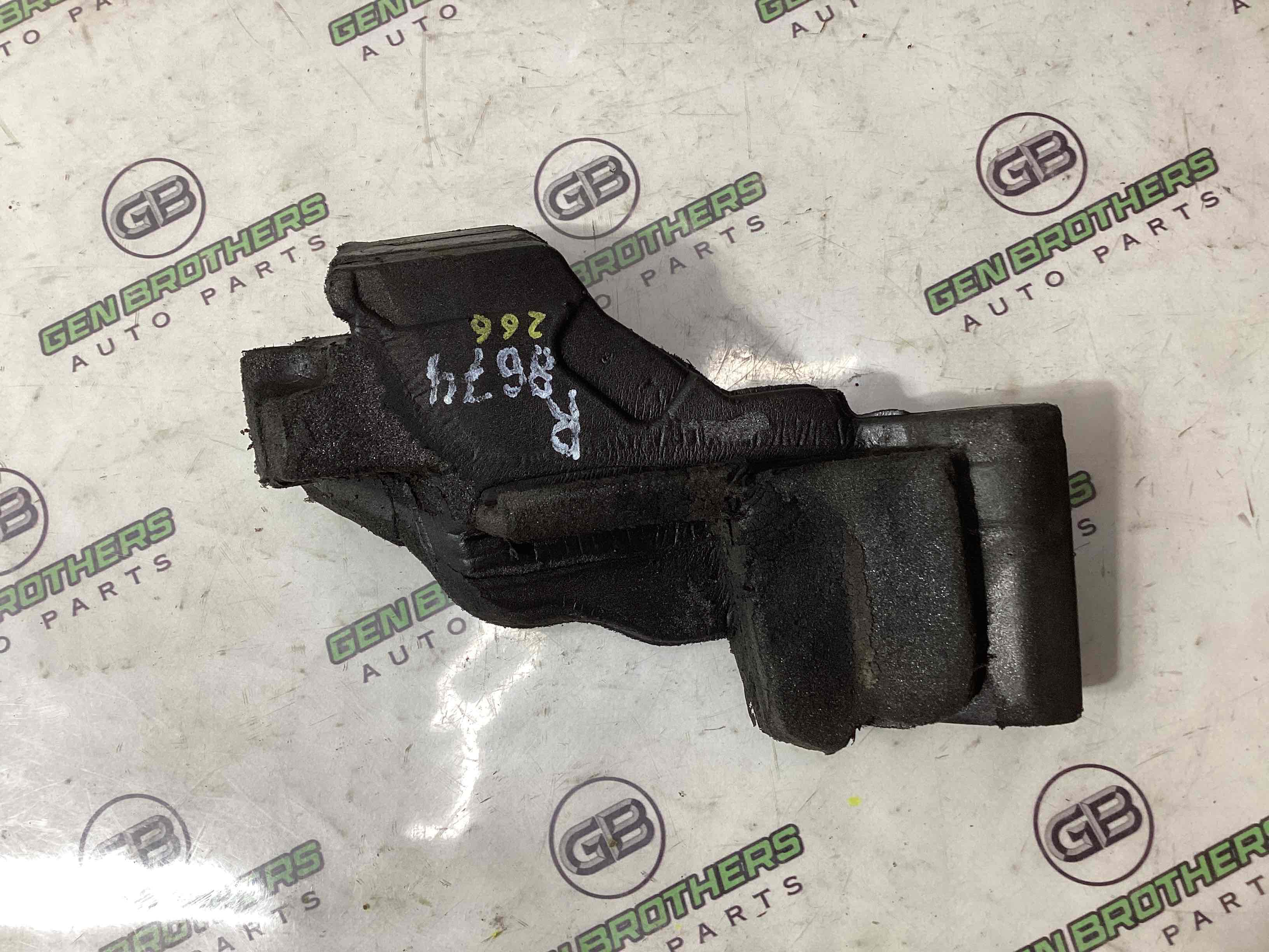 Ізолятор крила, ущільнювач та повітропровід крила