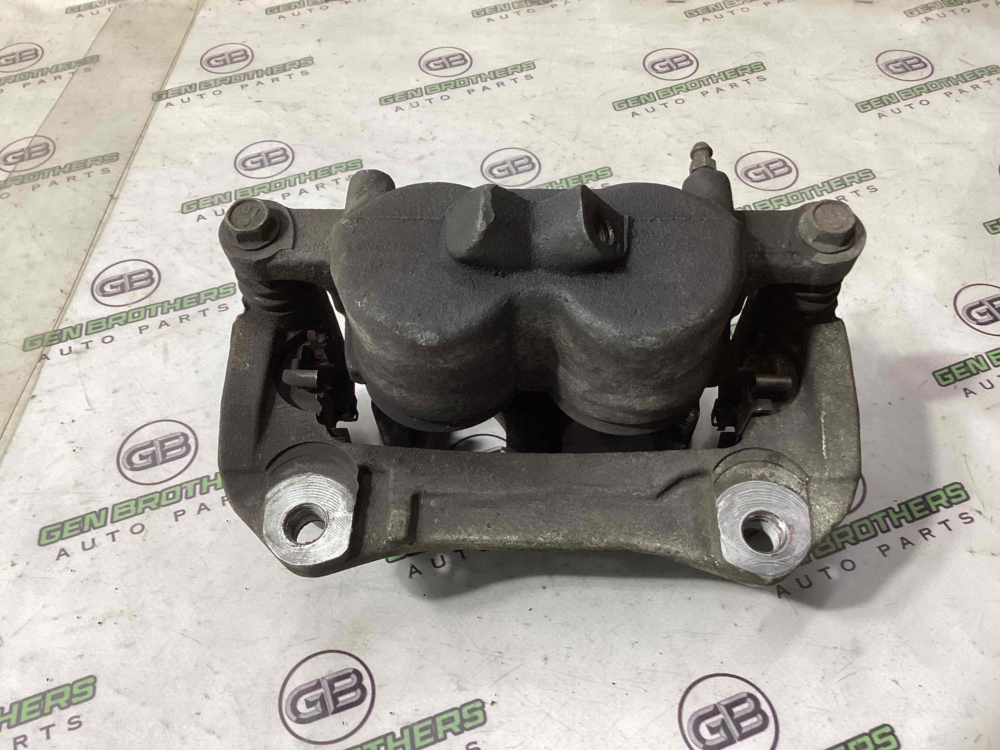 Супорт передній правий