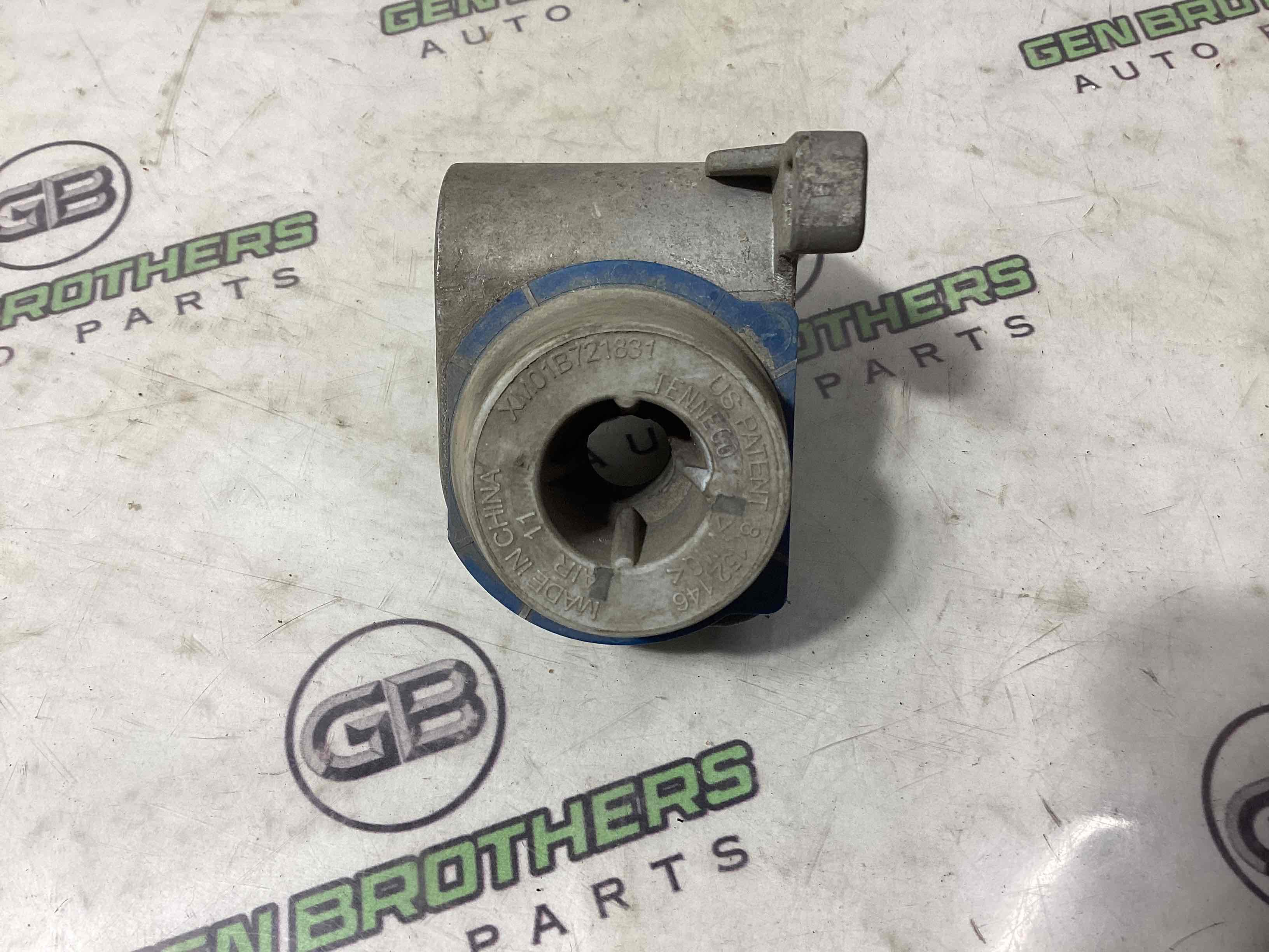 Кронштейн глушника