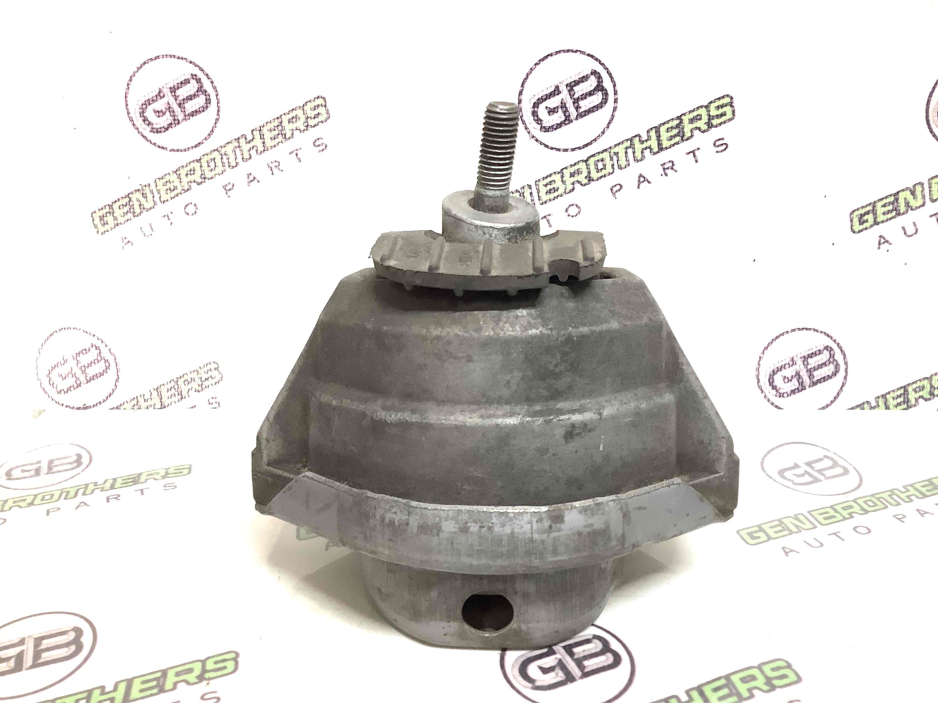 Подушка кріплення двигуна