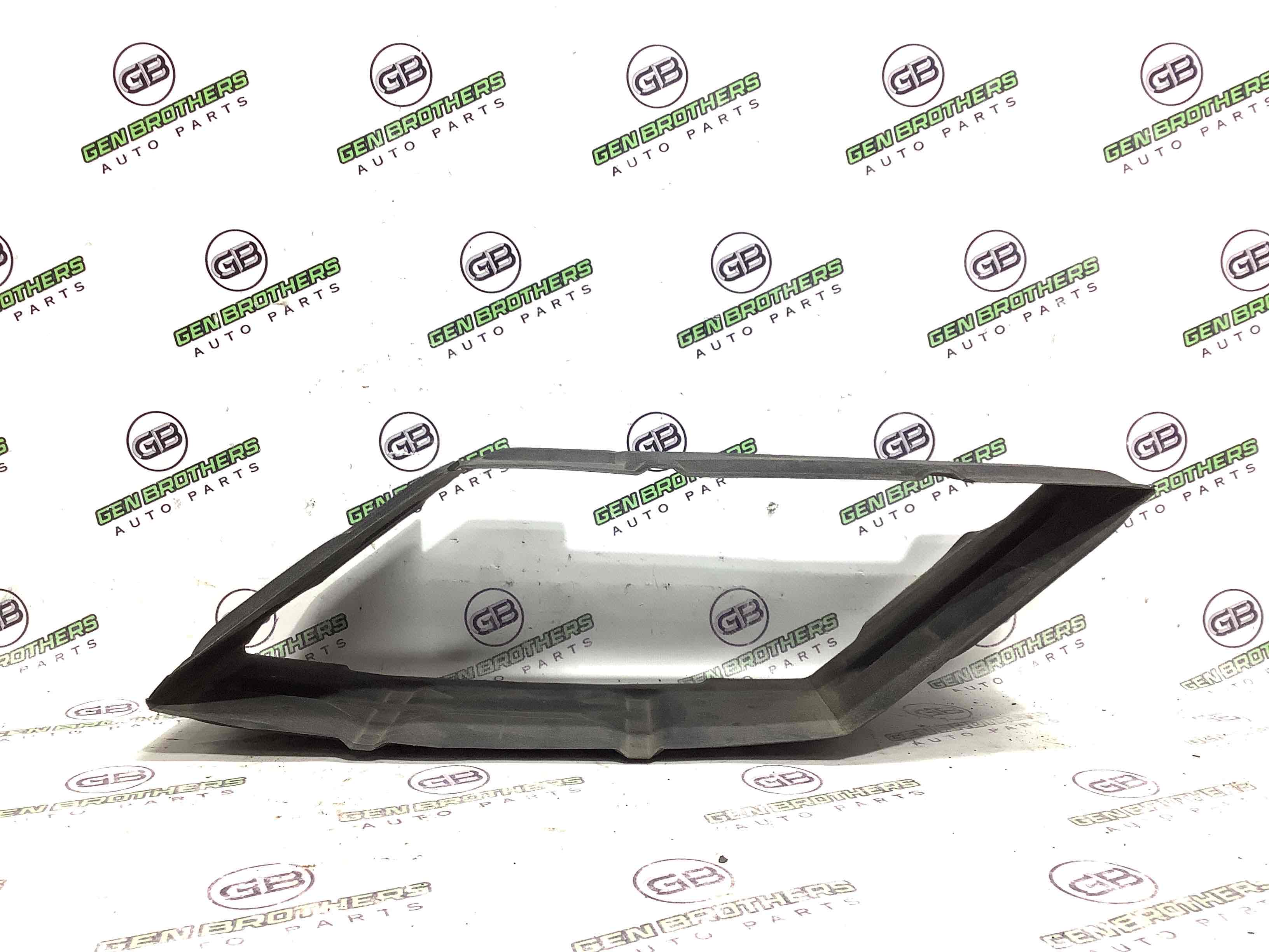 Полиця акумулятора, кришка, кріплення майданчик АКБ