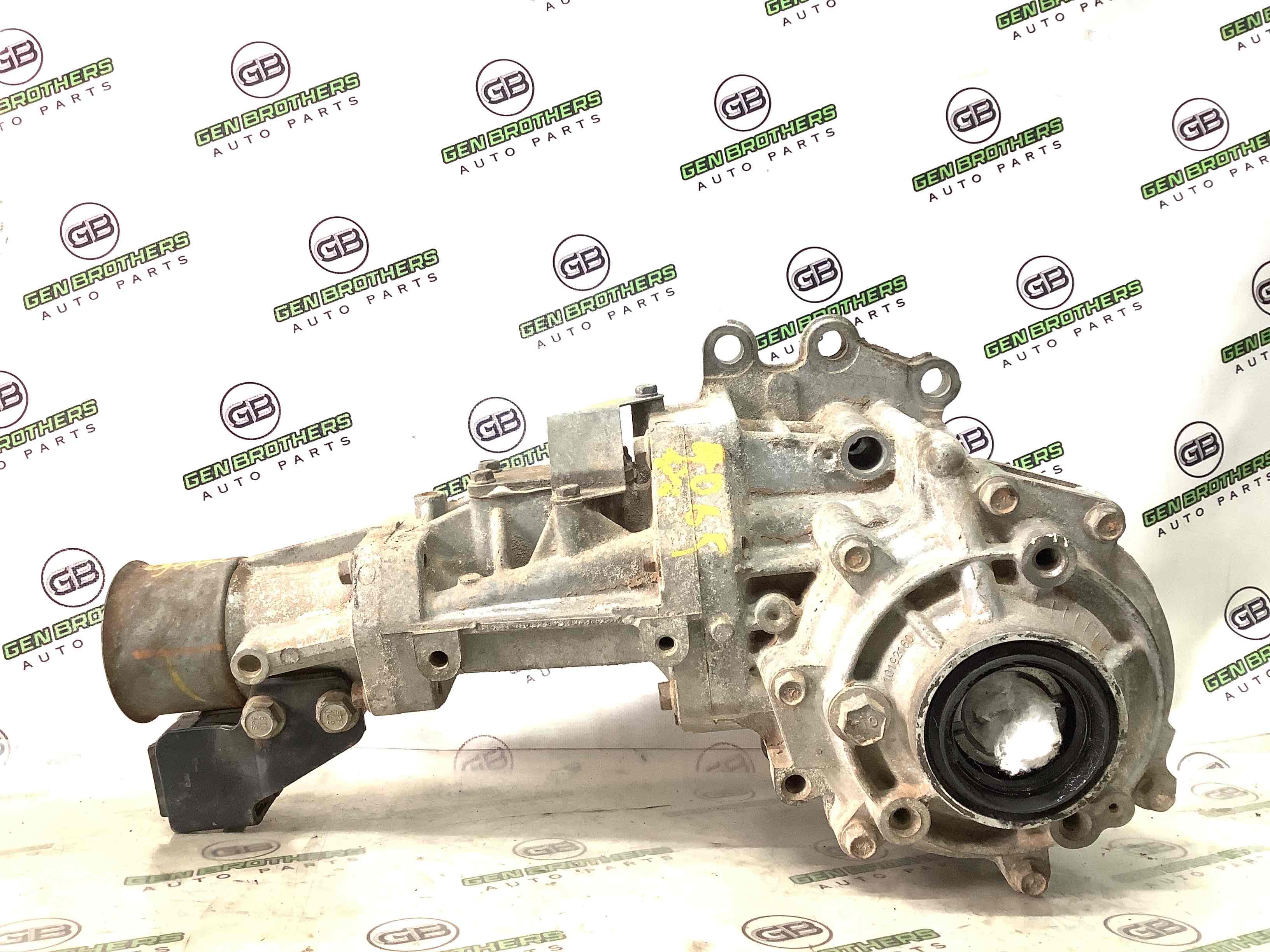 Редуктор переднього мосту