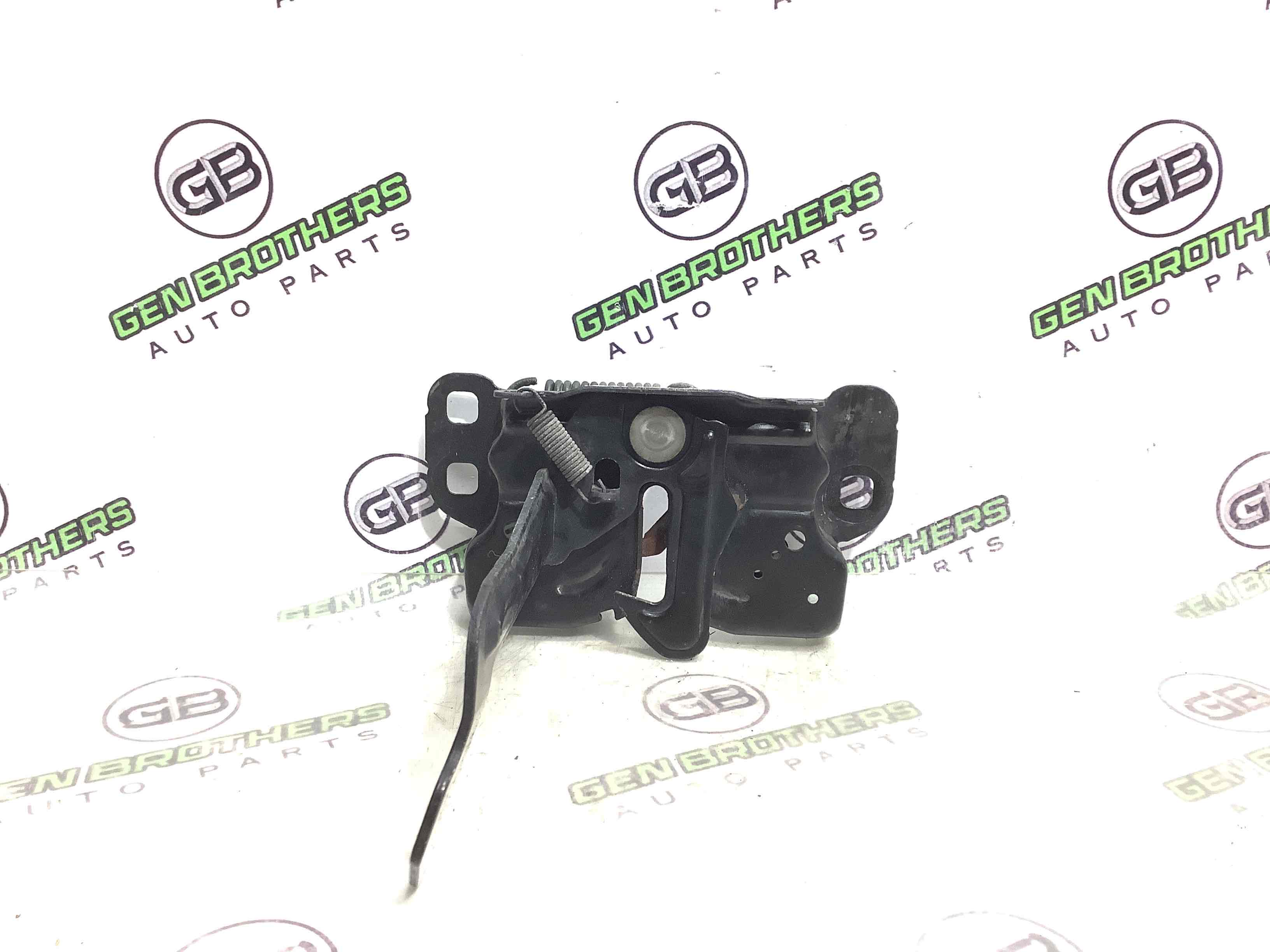 Замок капота, трос капота