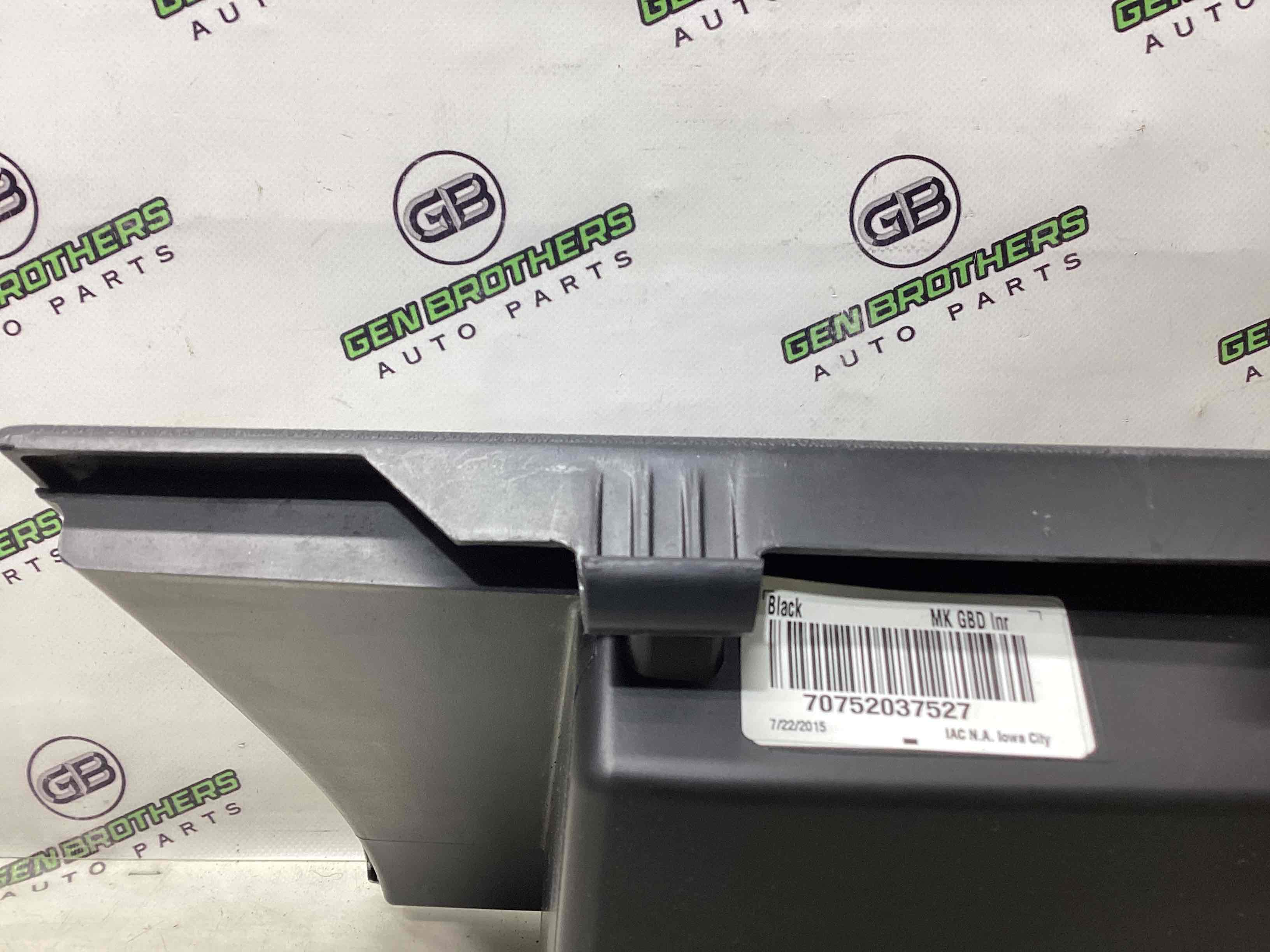 Бардачок замок бардачка, підстаканник, ящик