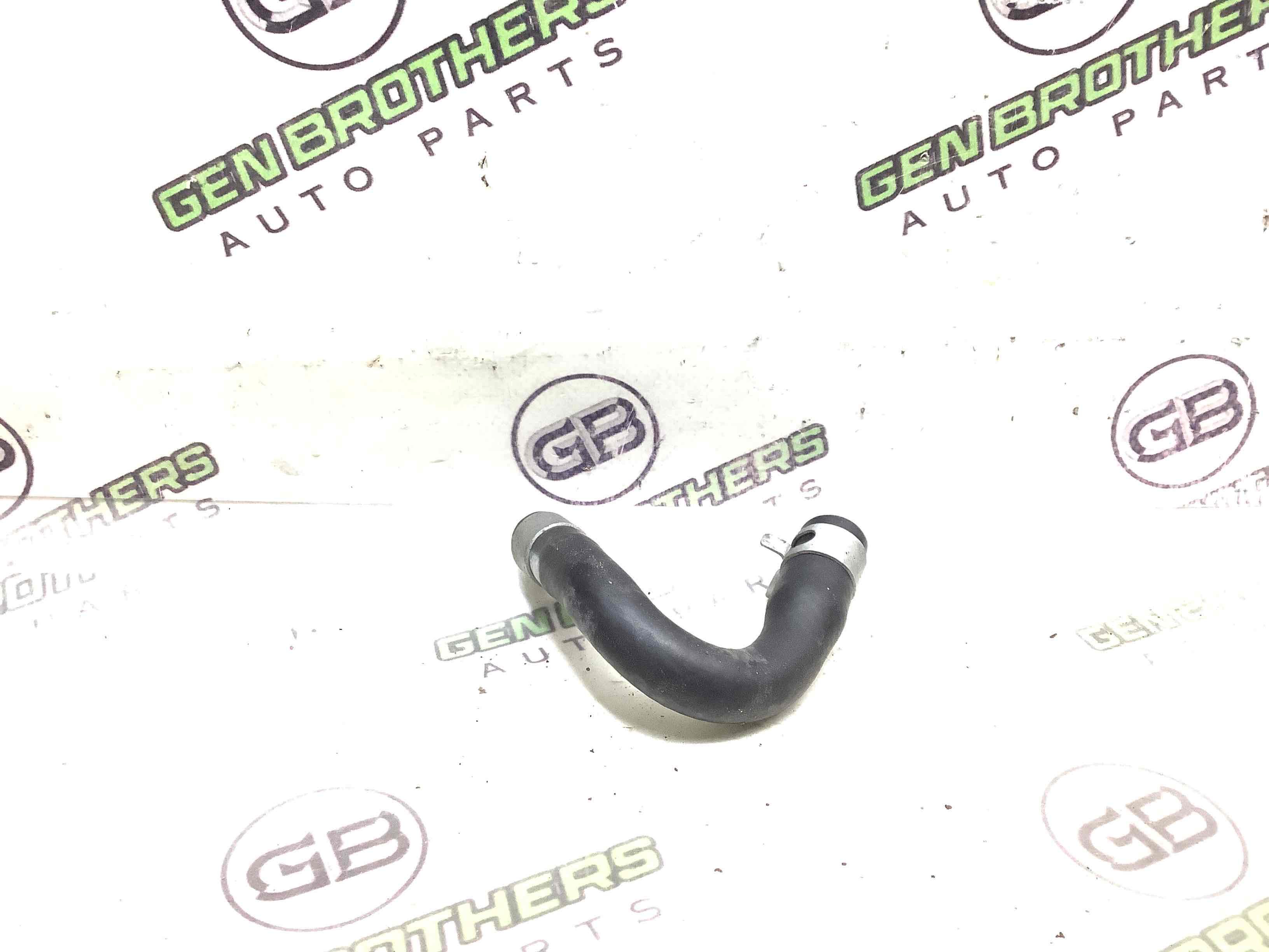 Патрубок трубопровід, шланг