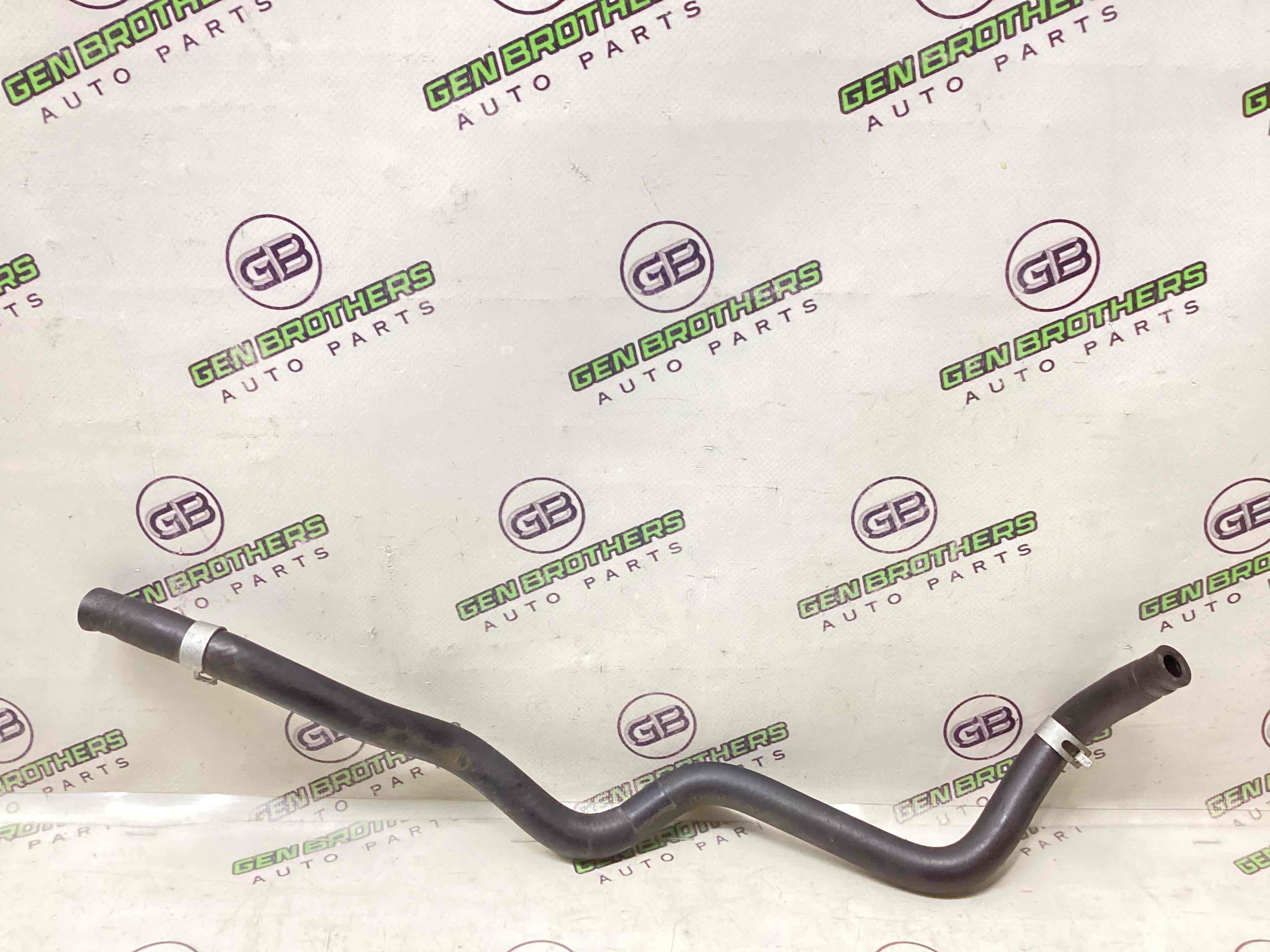 Патрубок трубопровід, шланг