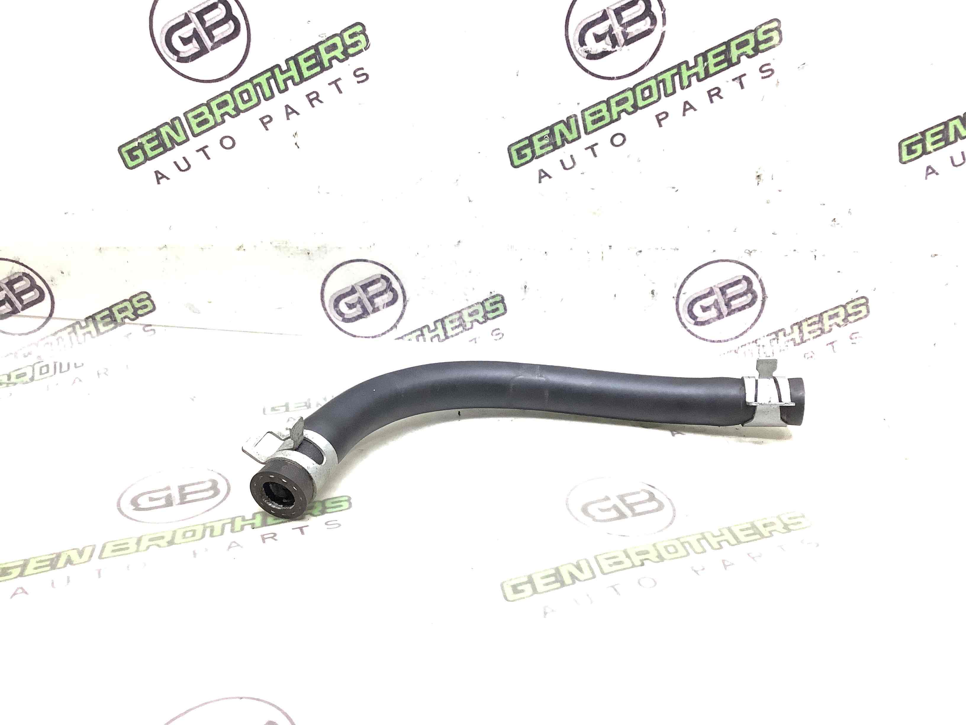 Патрубок трубопровід, шланг