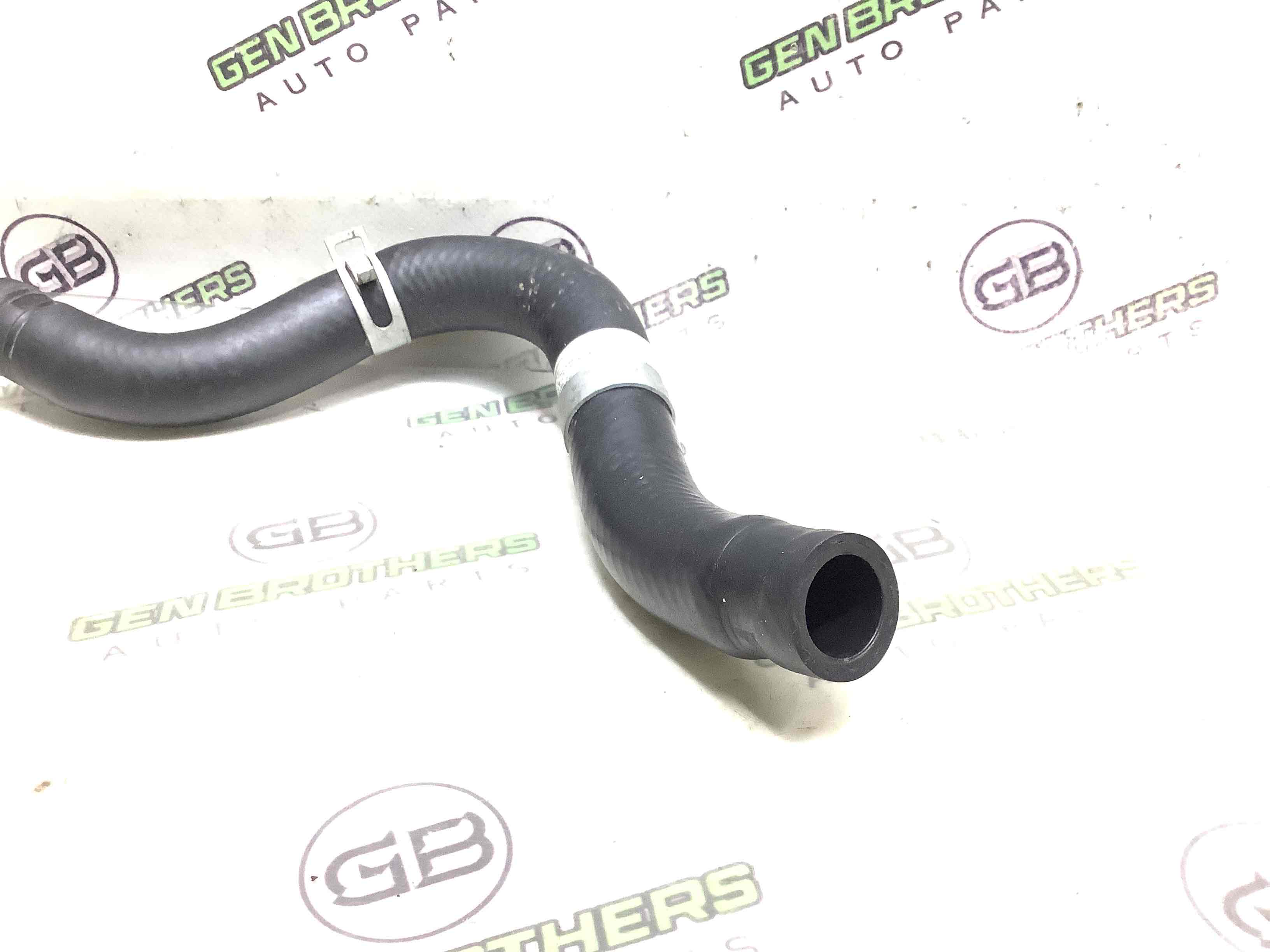 Патрубок трубопровід, шланг